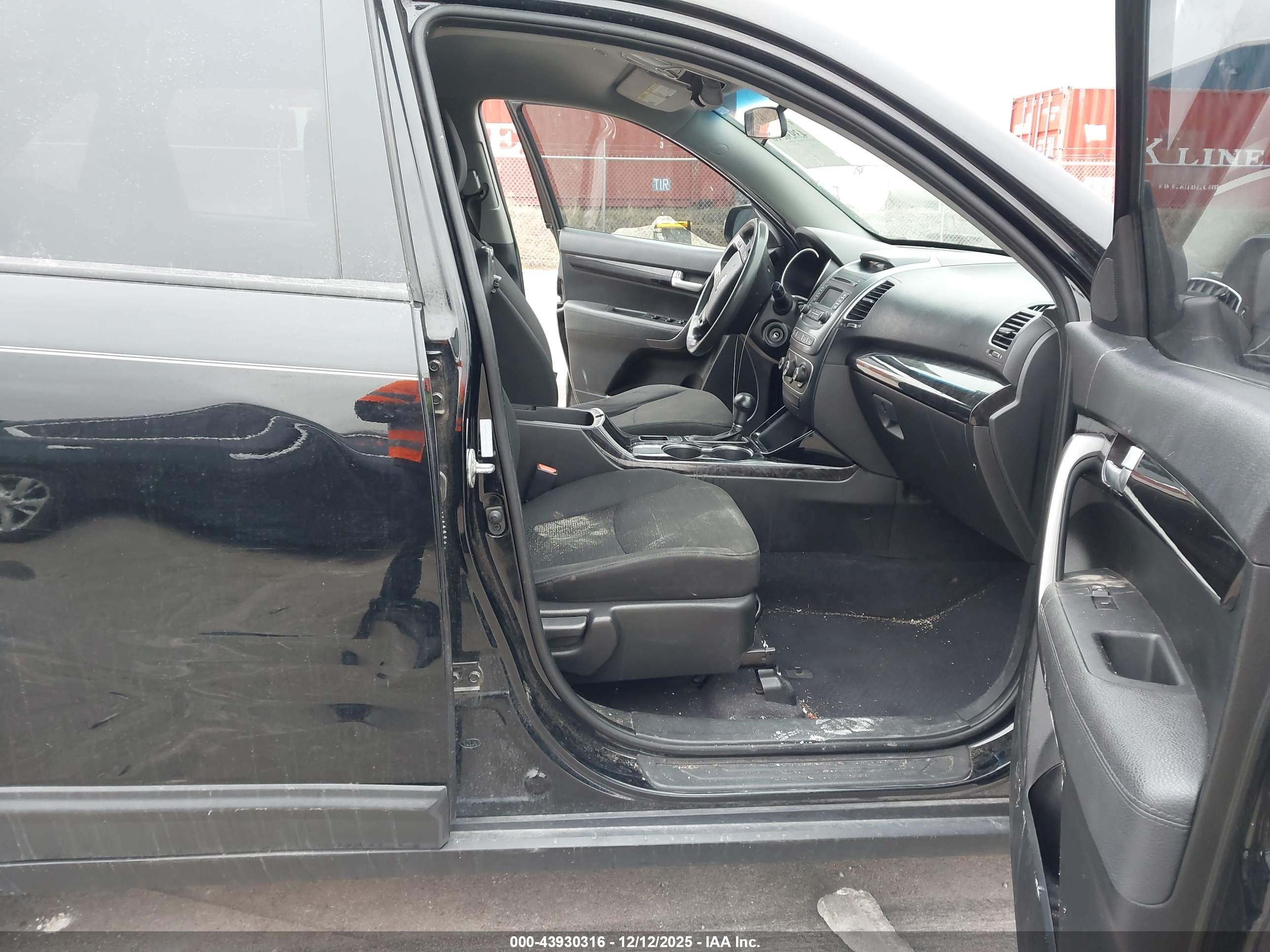 KIA SORENTO image 5