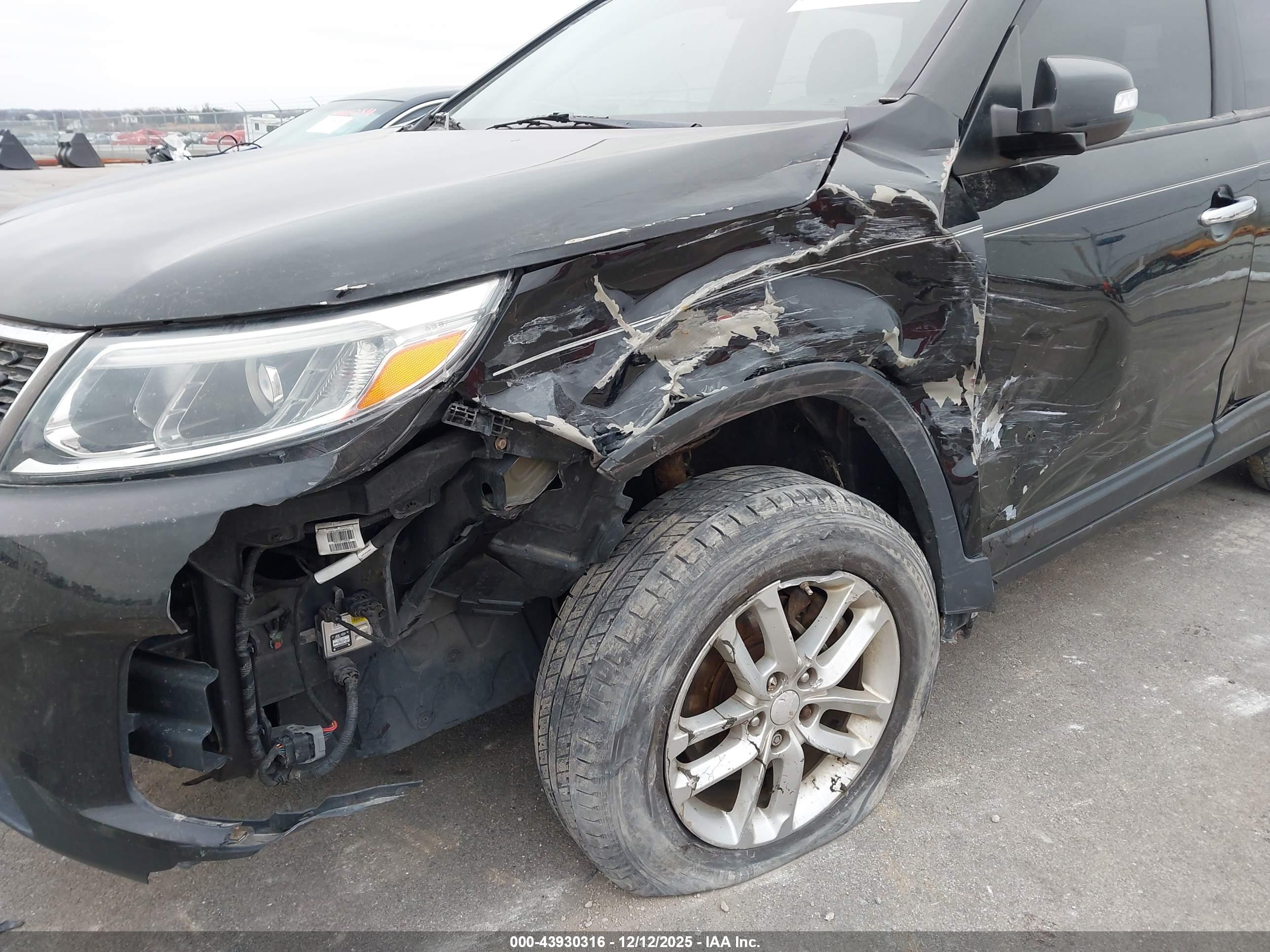 KIA SORENTO image 6