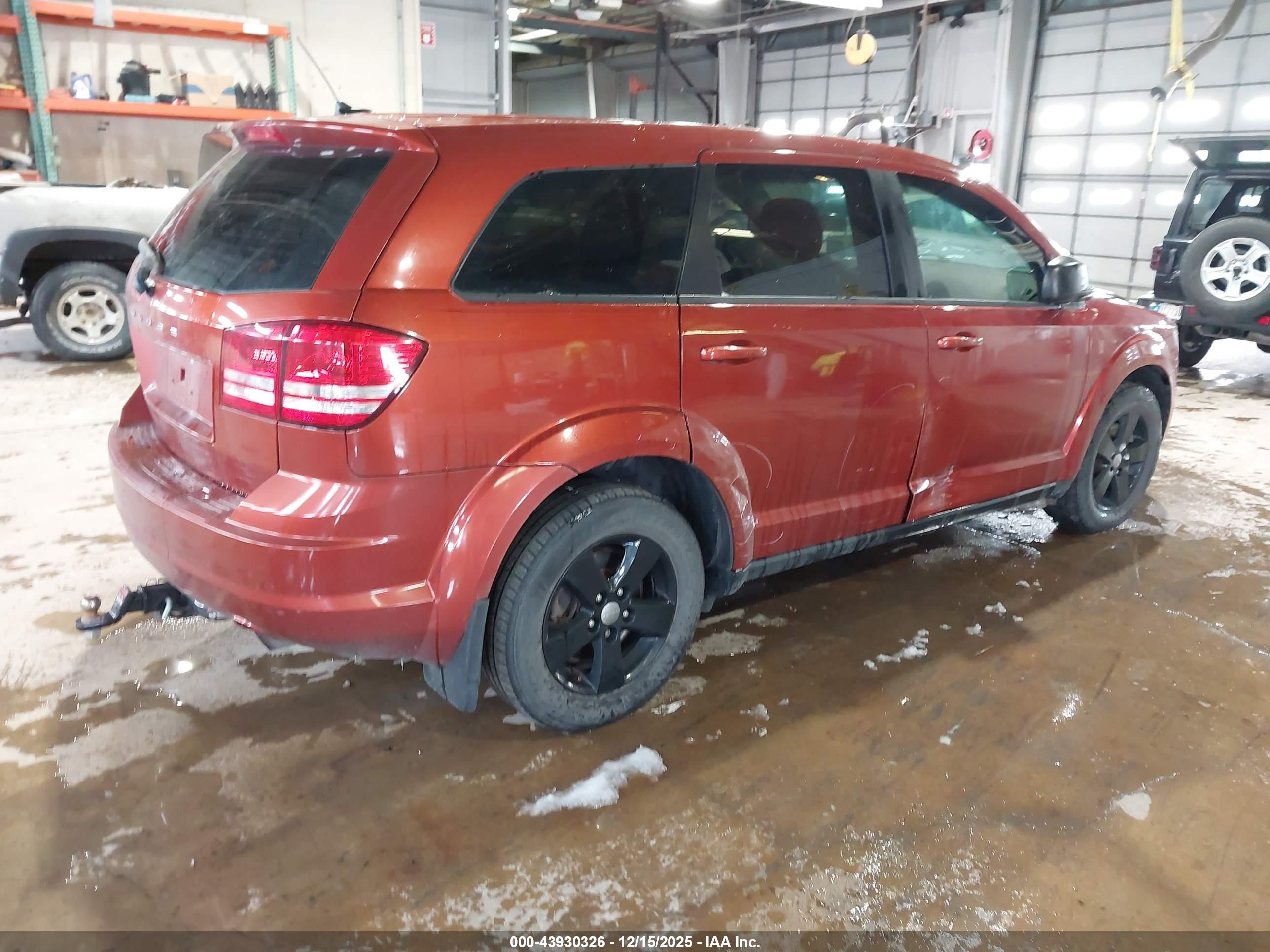 DODGE JOURNEY image 4