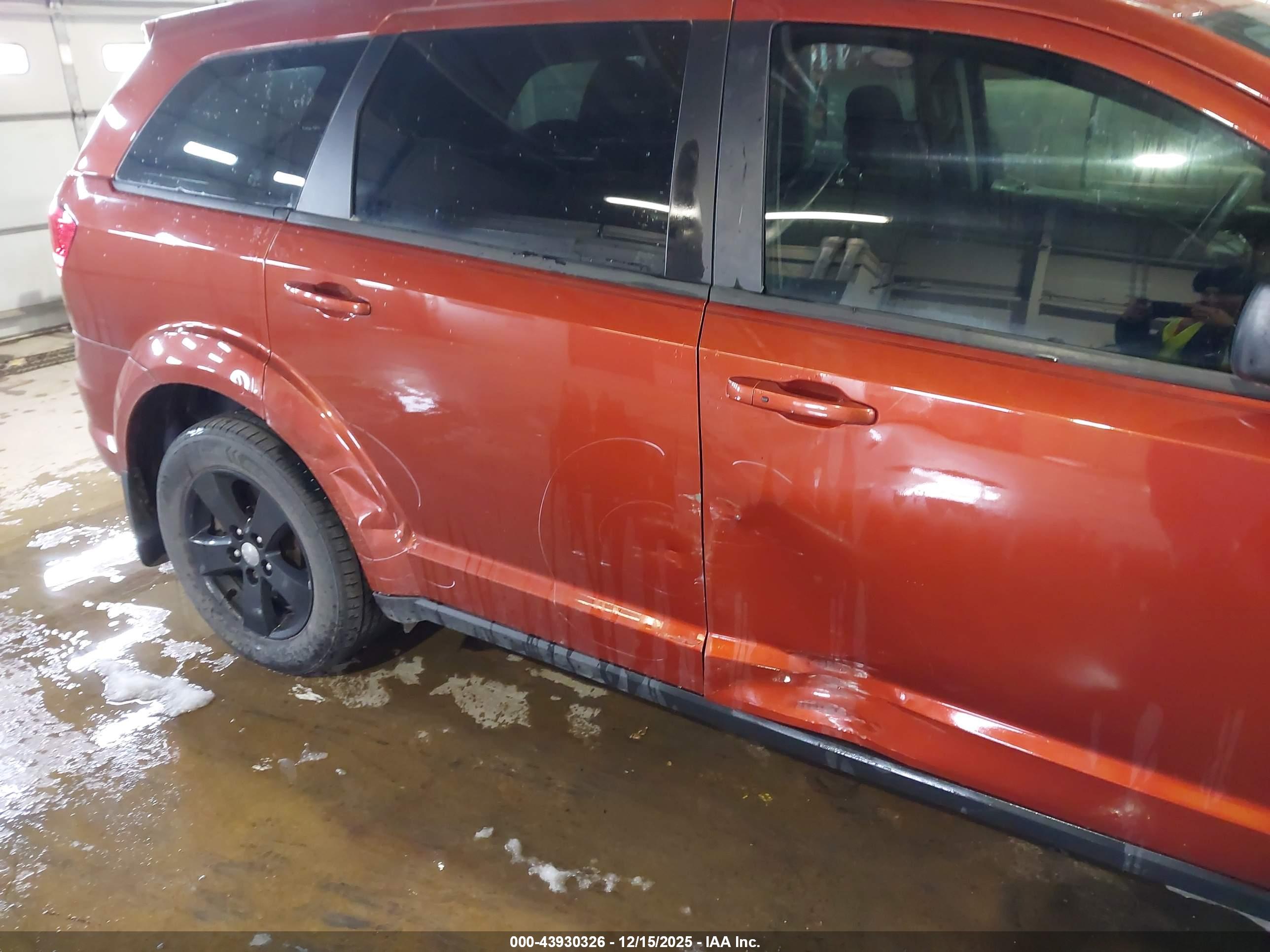 DODGE JOURNEY image 6