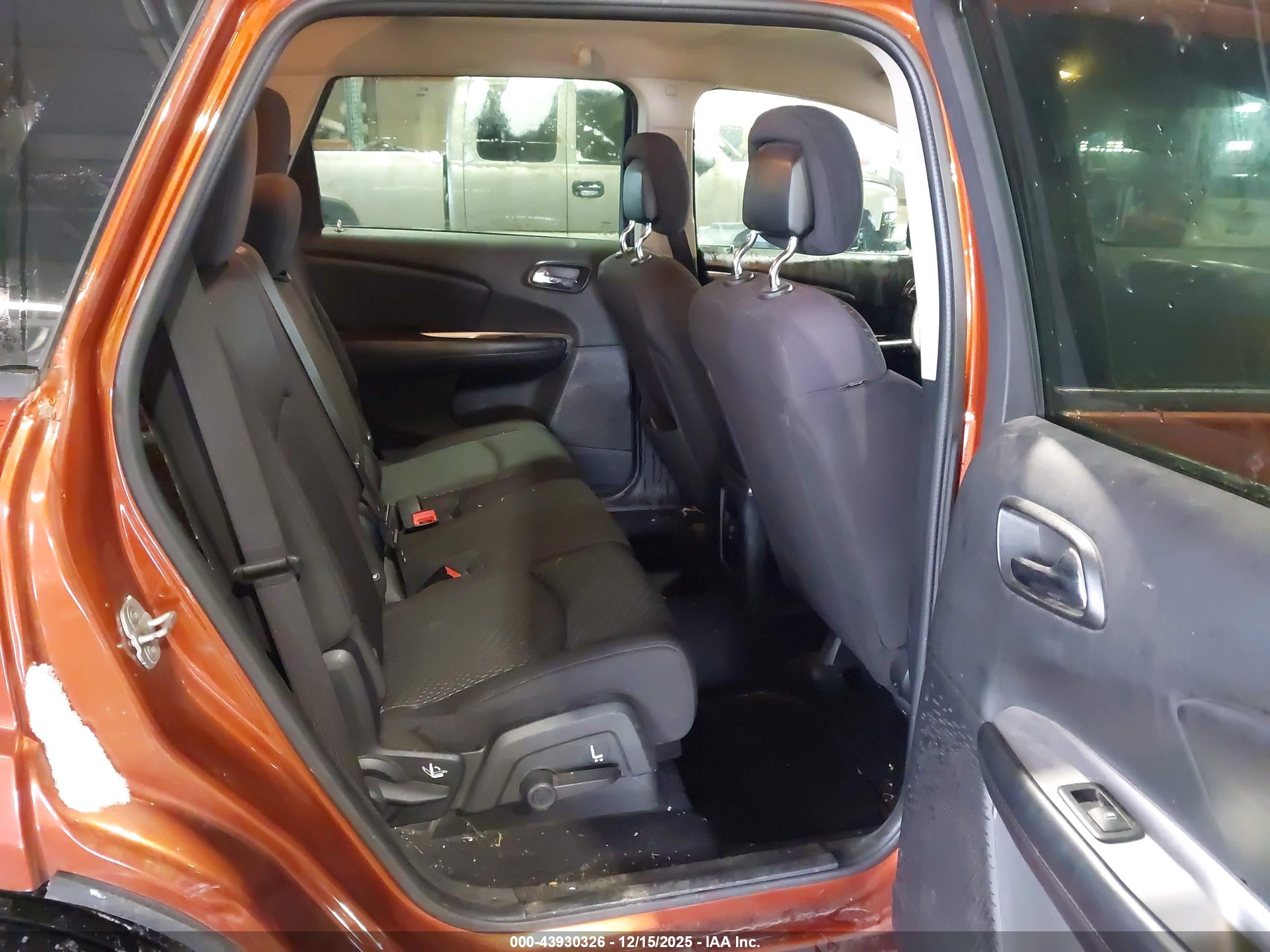 DODGE JOURNEY image 8