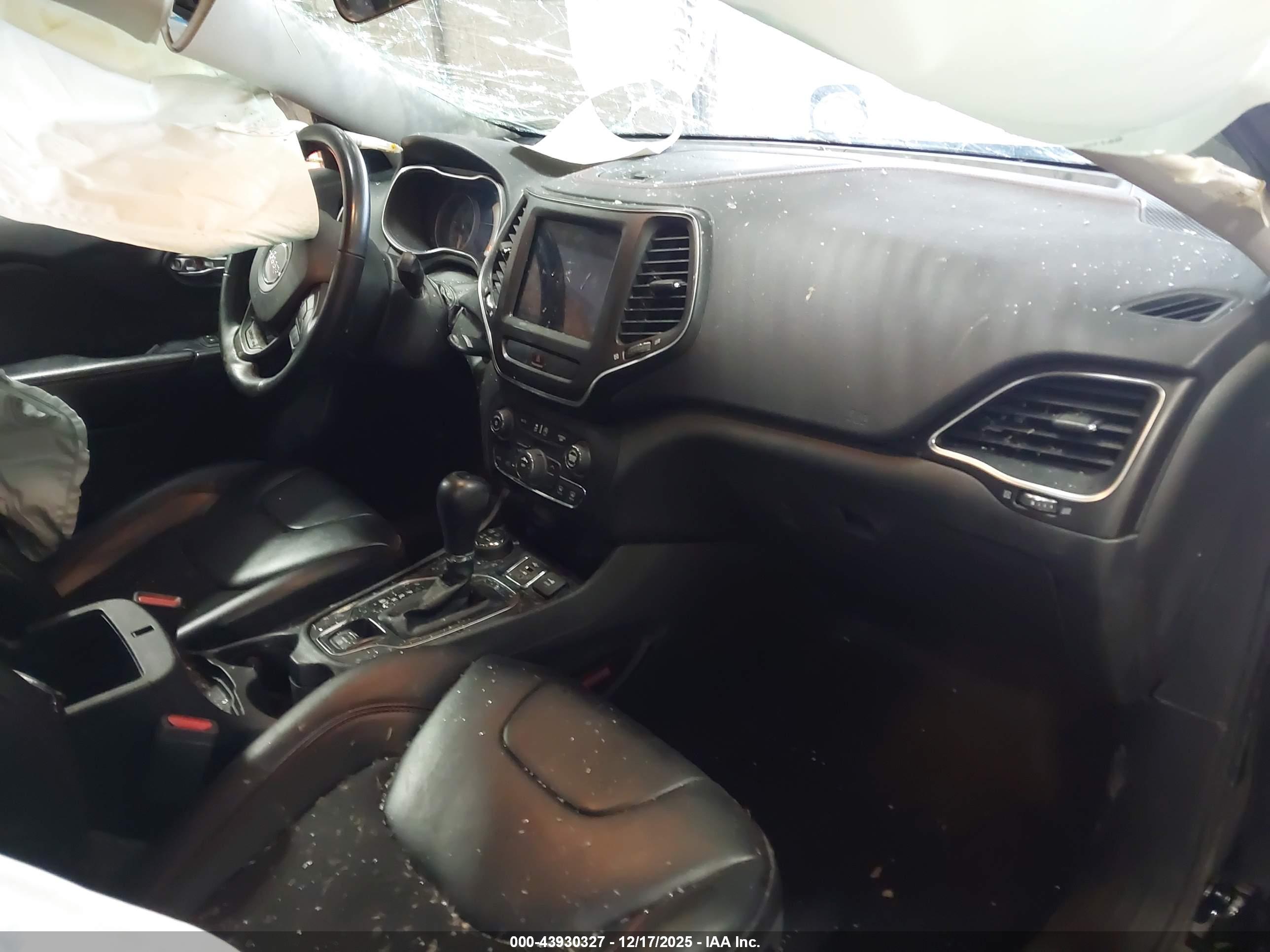 JEEP CHEROKEE image 5
