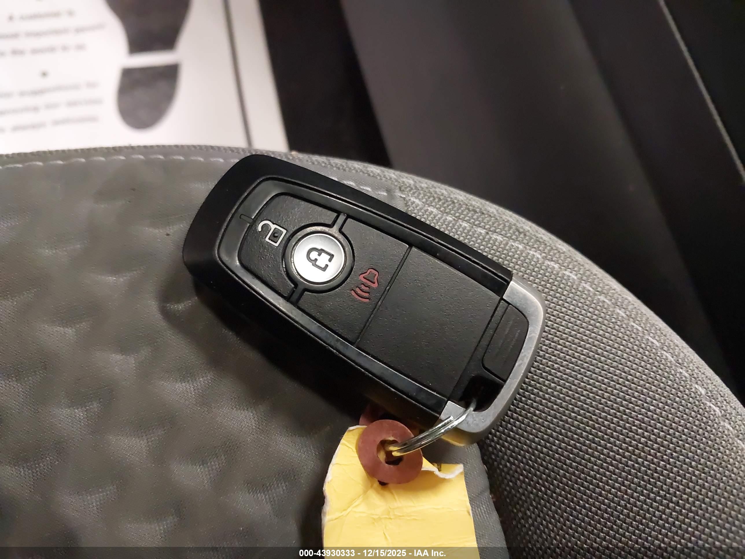 FORD ESCAPE image 11