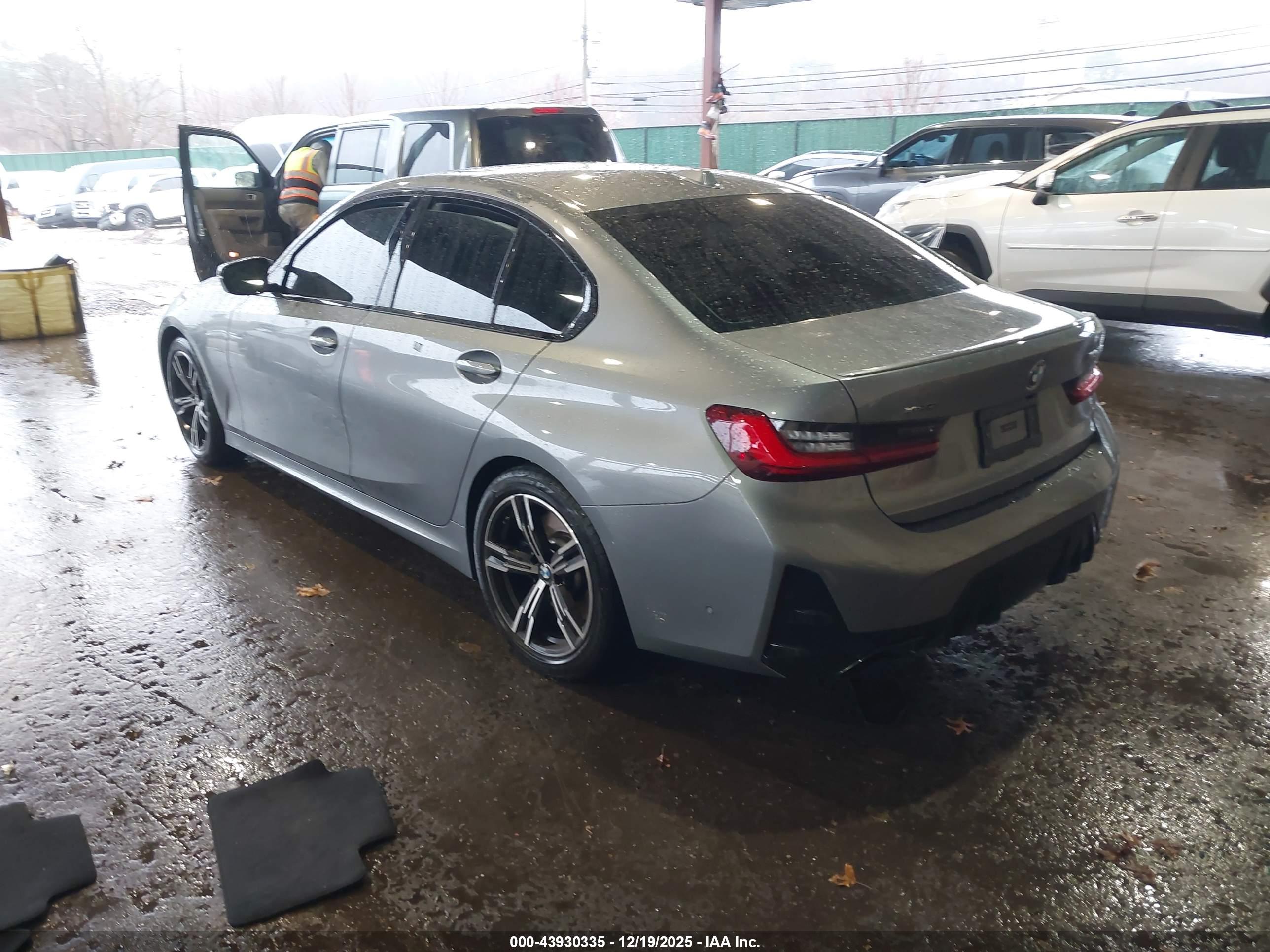 BMW 3 image 3