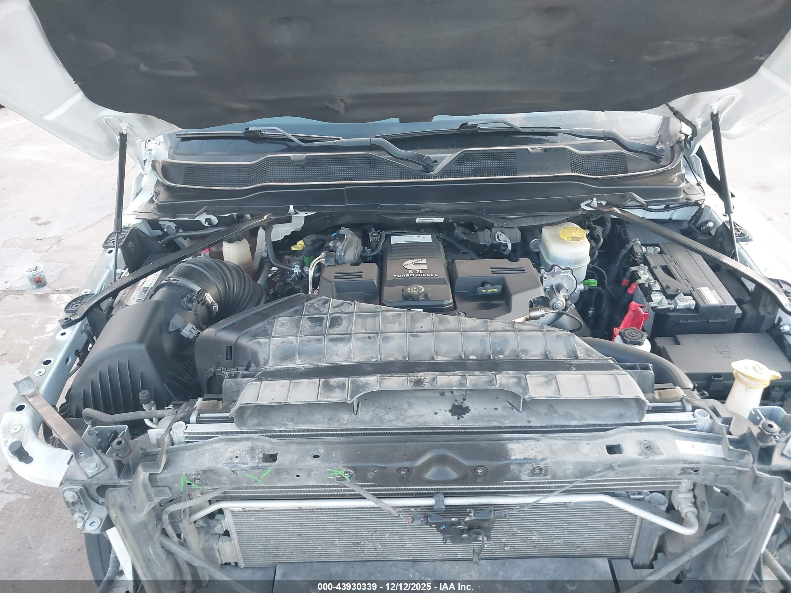 RAM 3500 image 10
