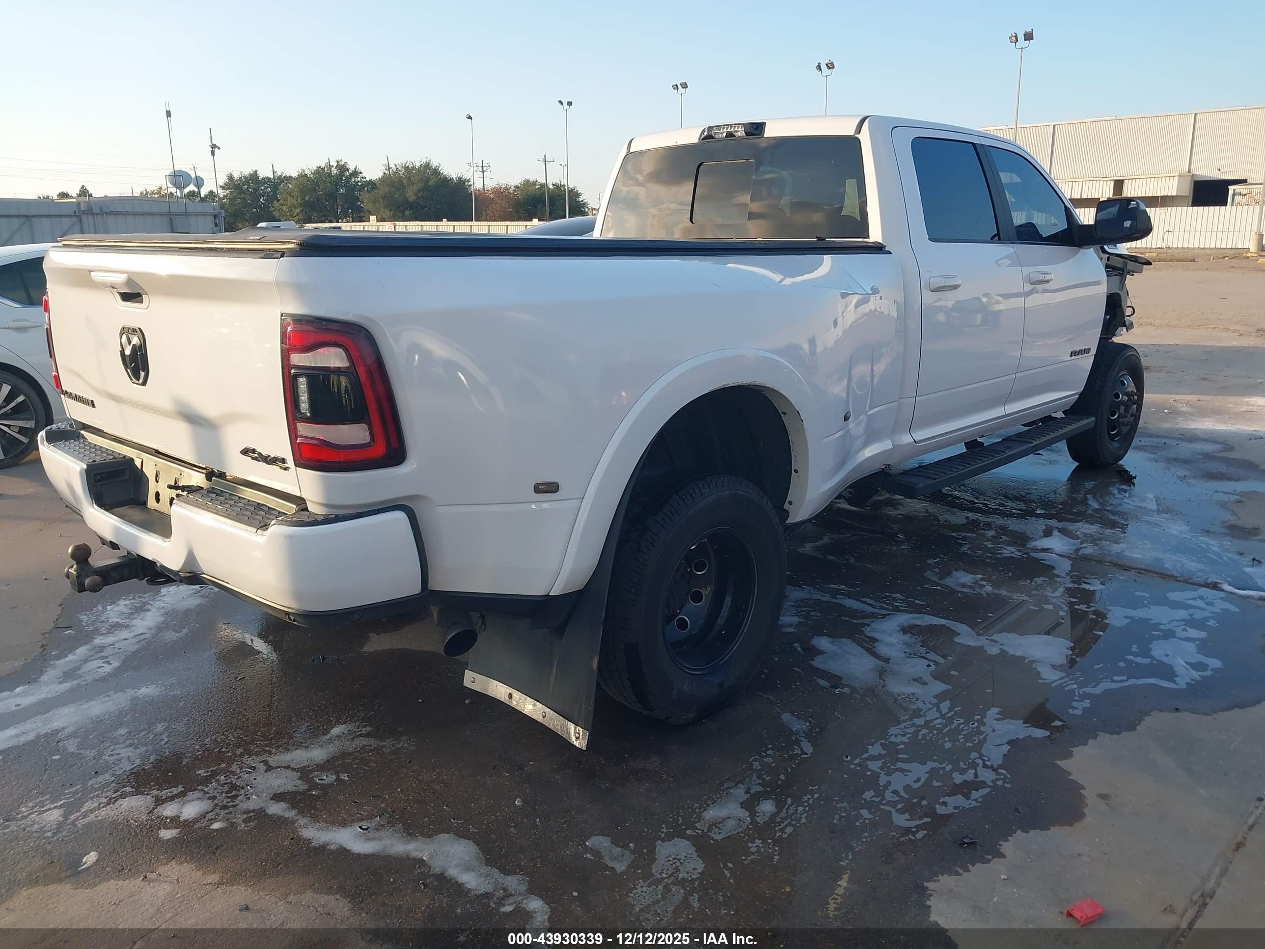RAM 3500 image 4
