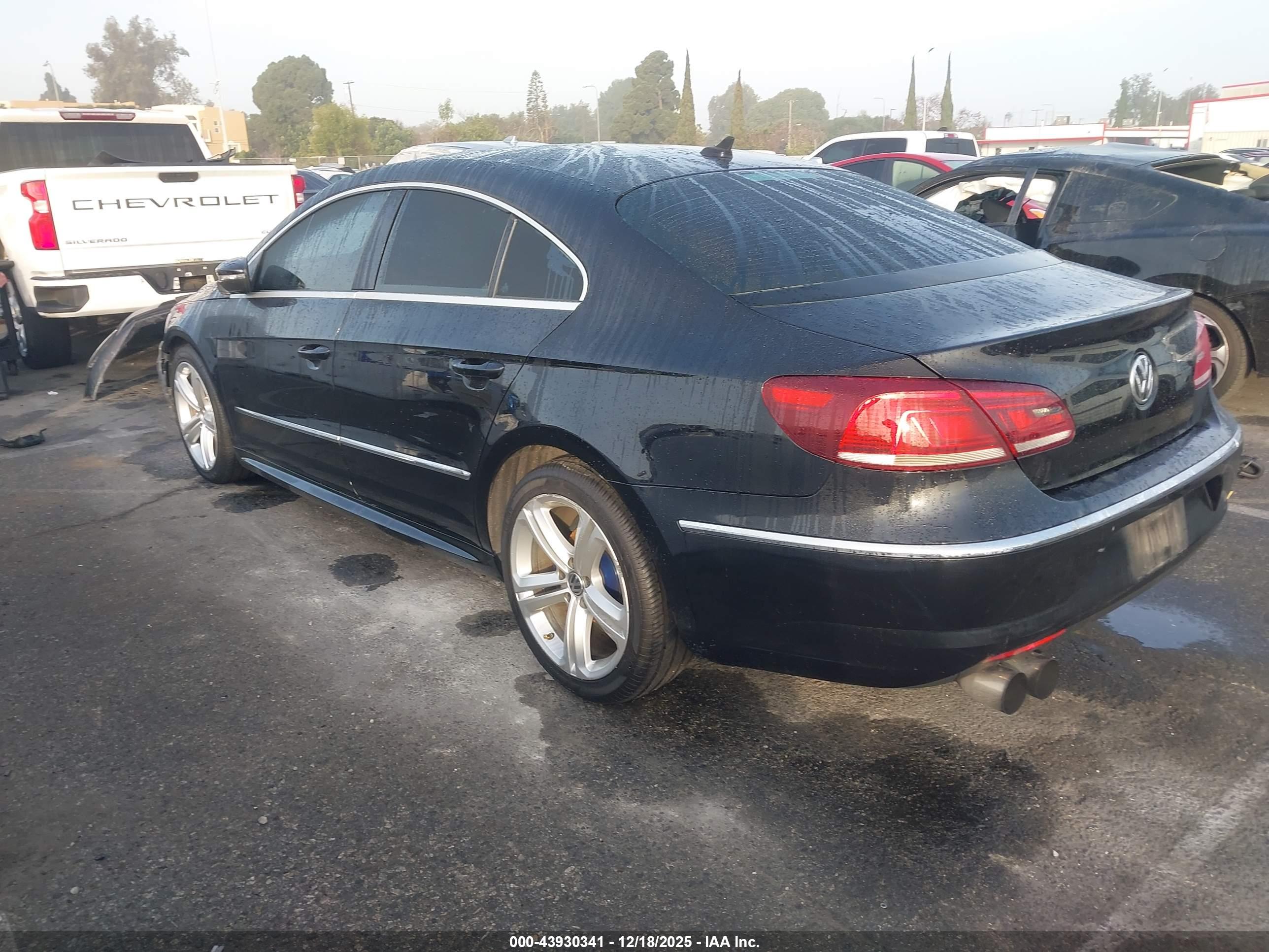 VOLKSWAGEN CC image 3
