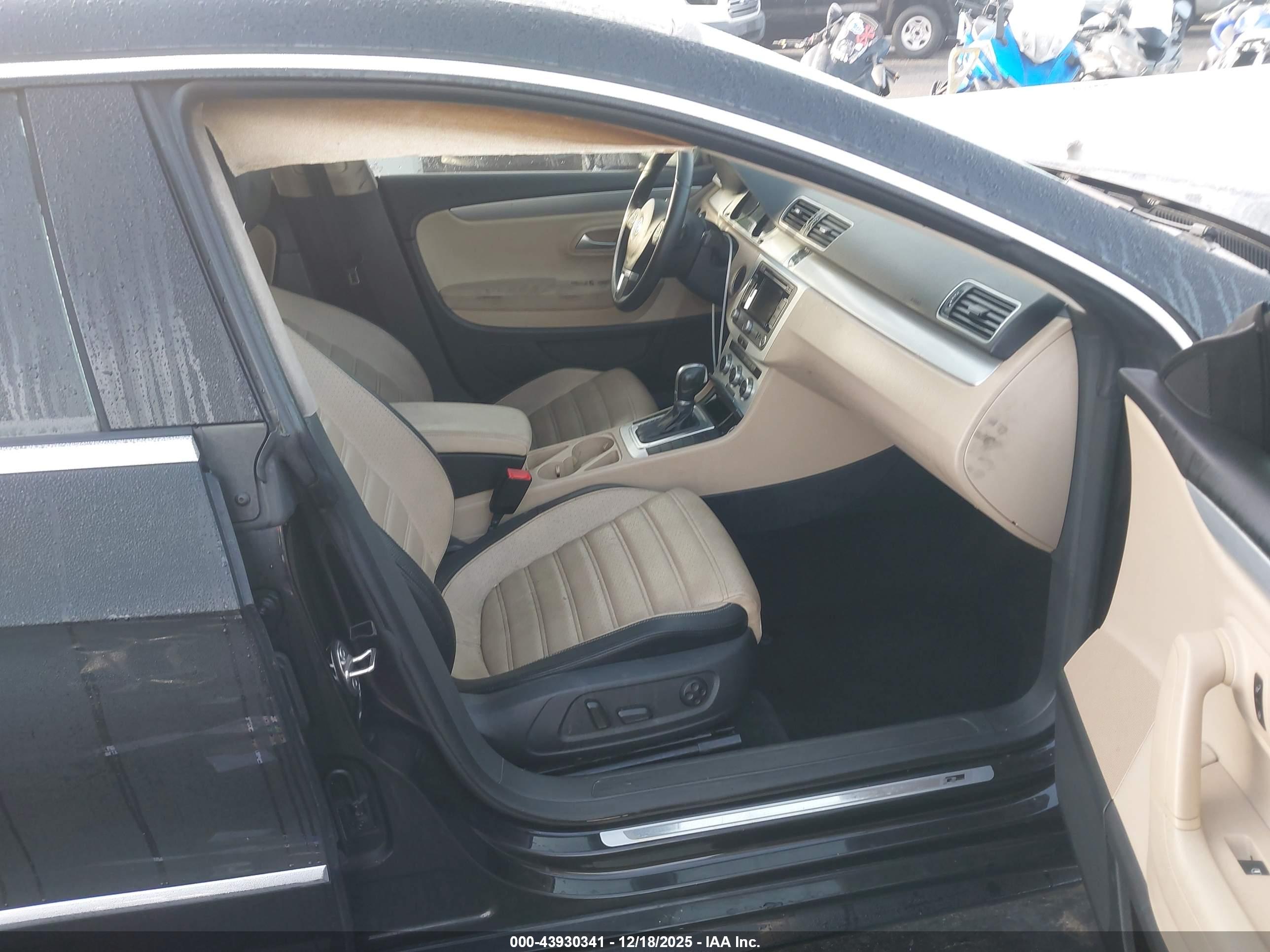 VOLKSWAGEN CC image 5