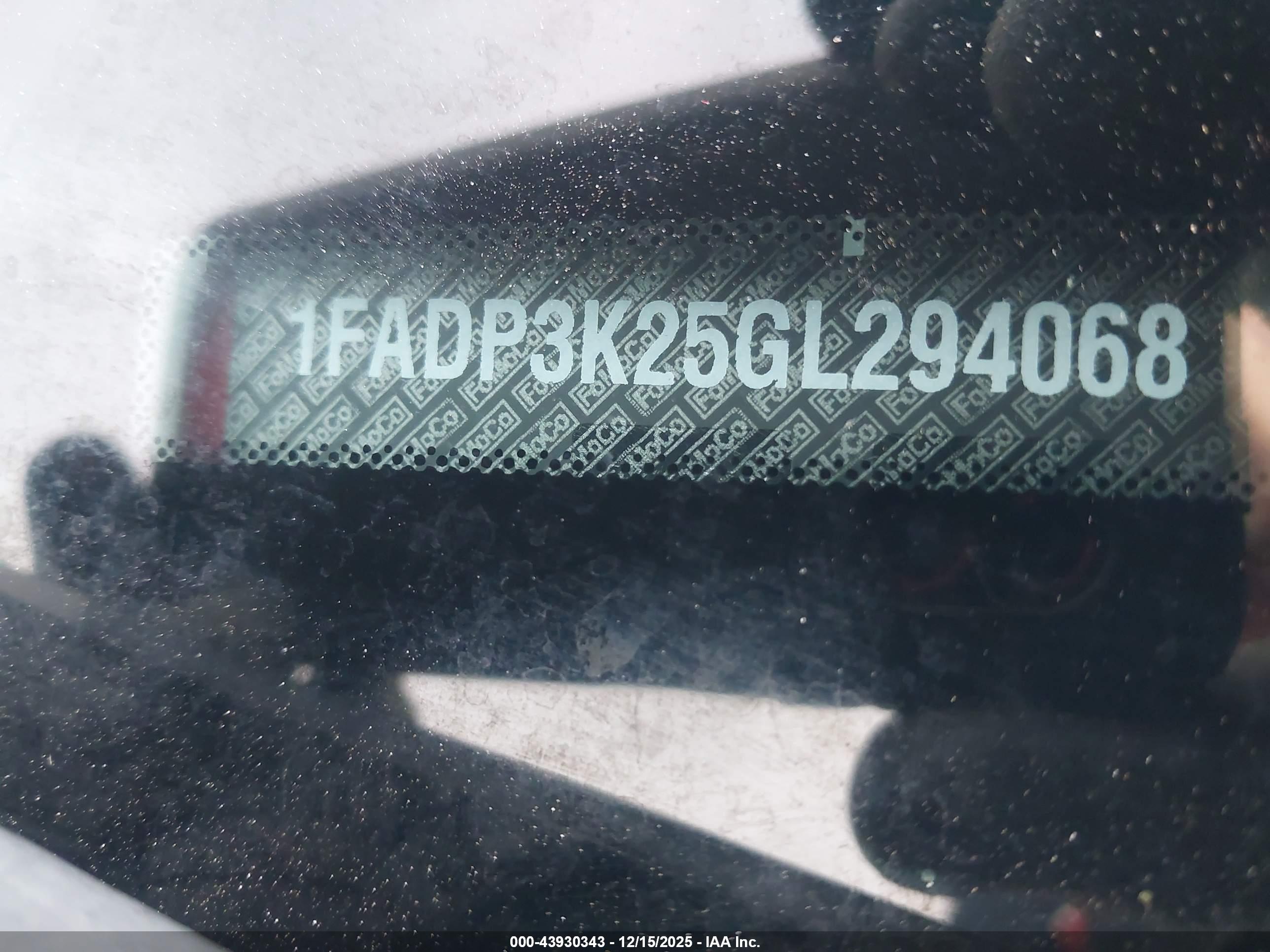 FORD FOCUS image 9