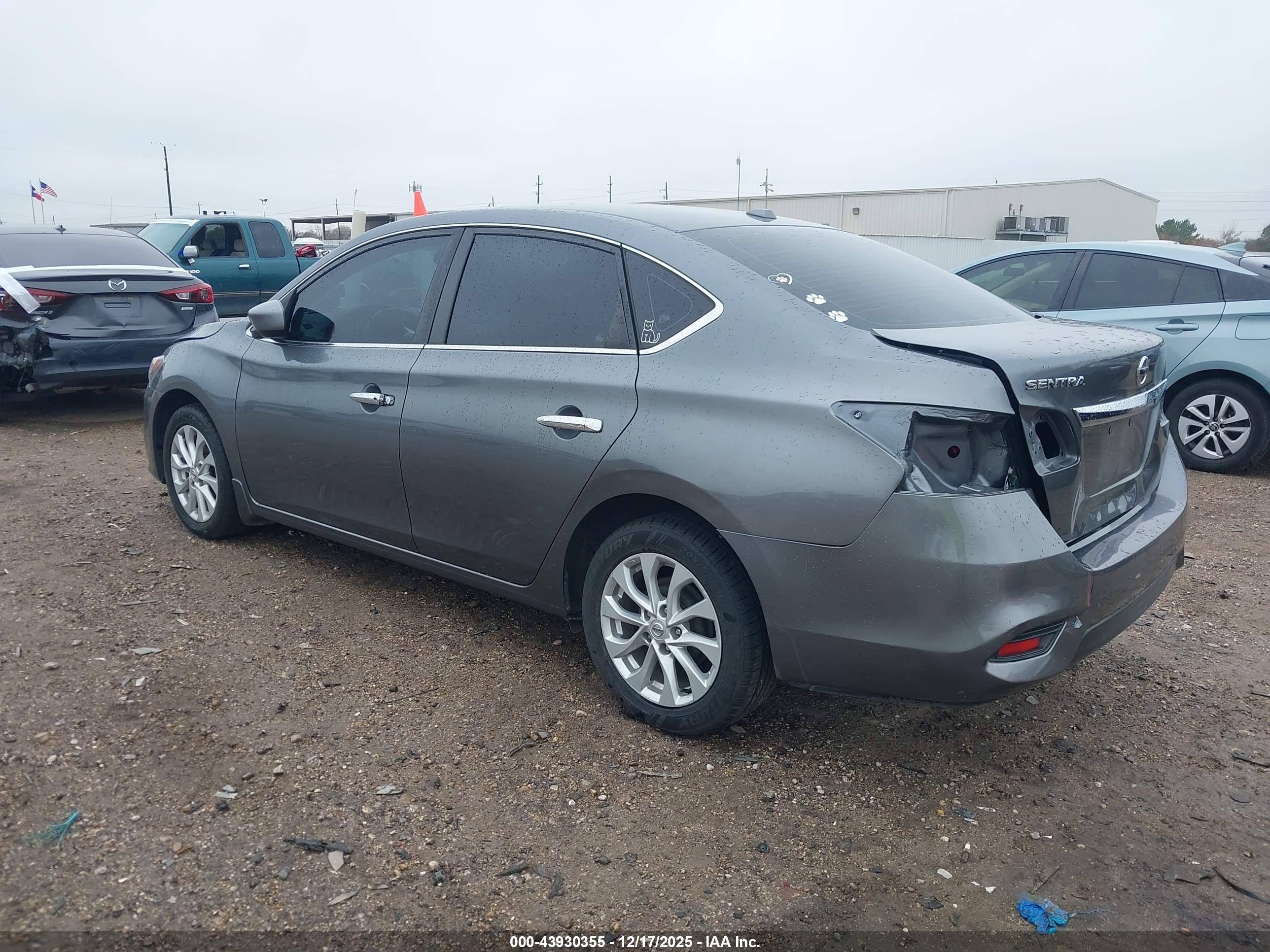 NISSAN SENTRA image 3