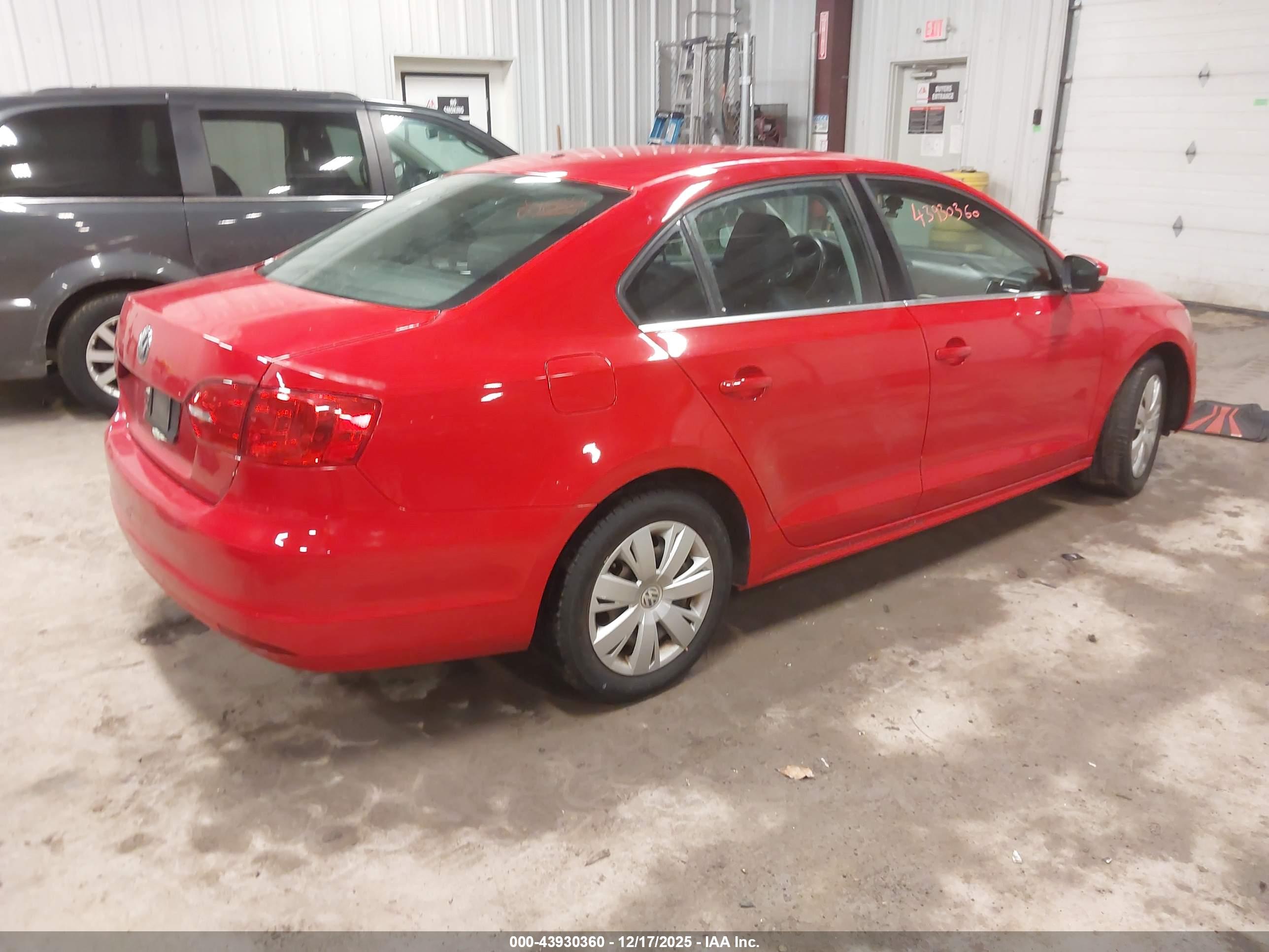 VOLKSWAGEN JETTA image 4