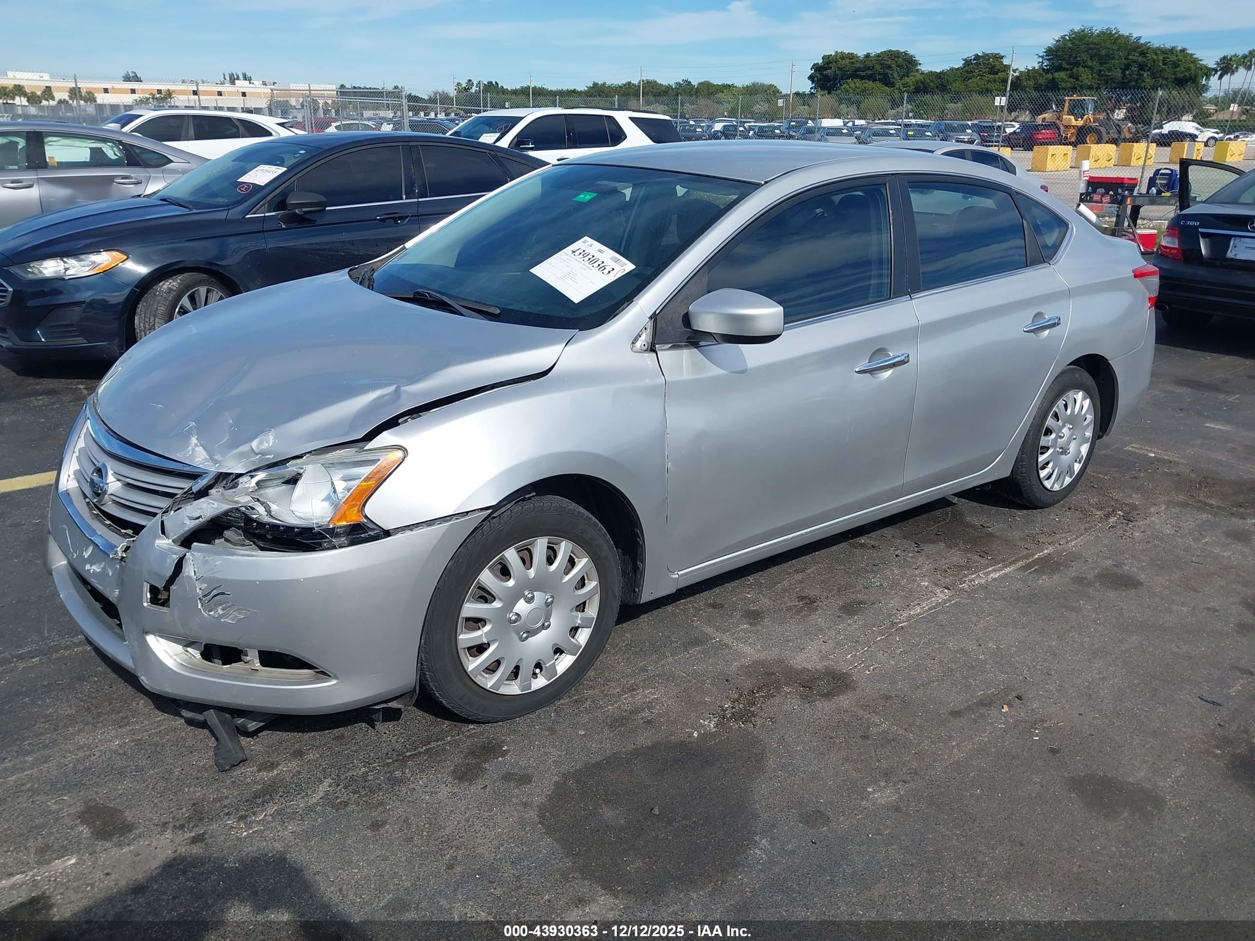 NISSAN SENTRA image 2