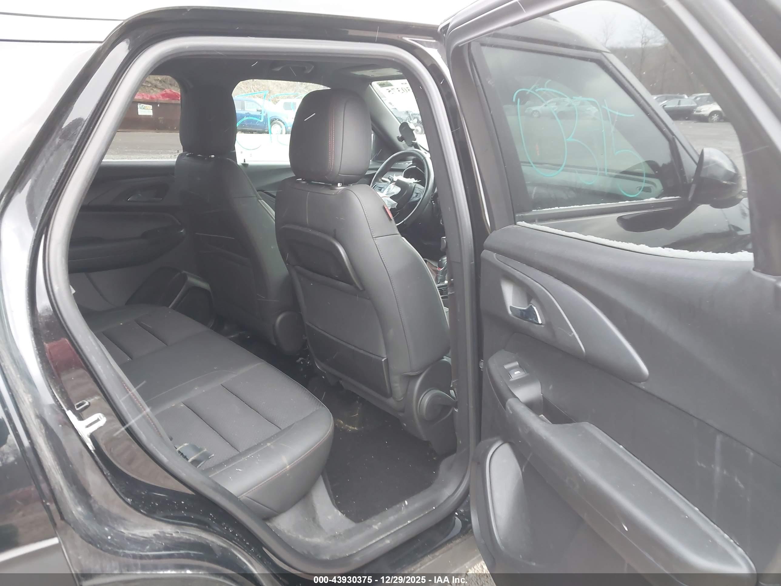 CHEVROLET TRAILBLAZER image 8