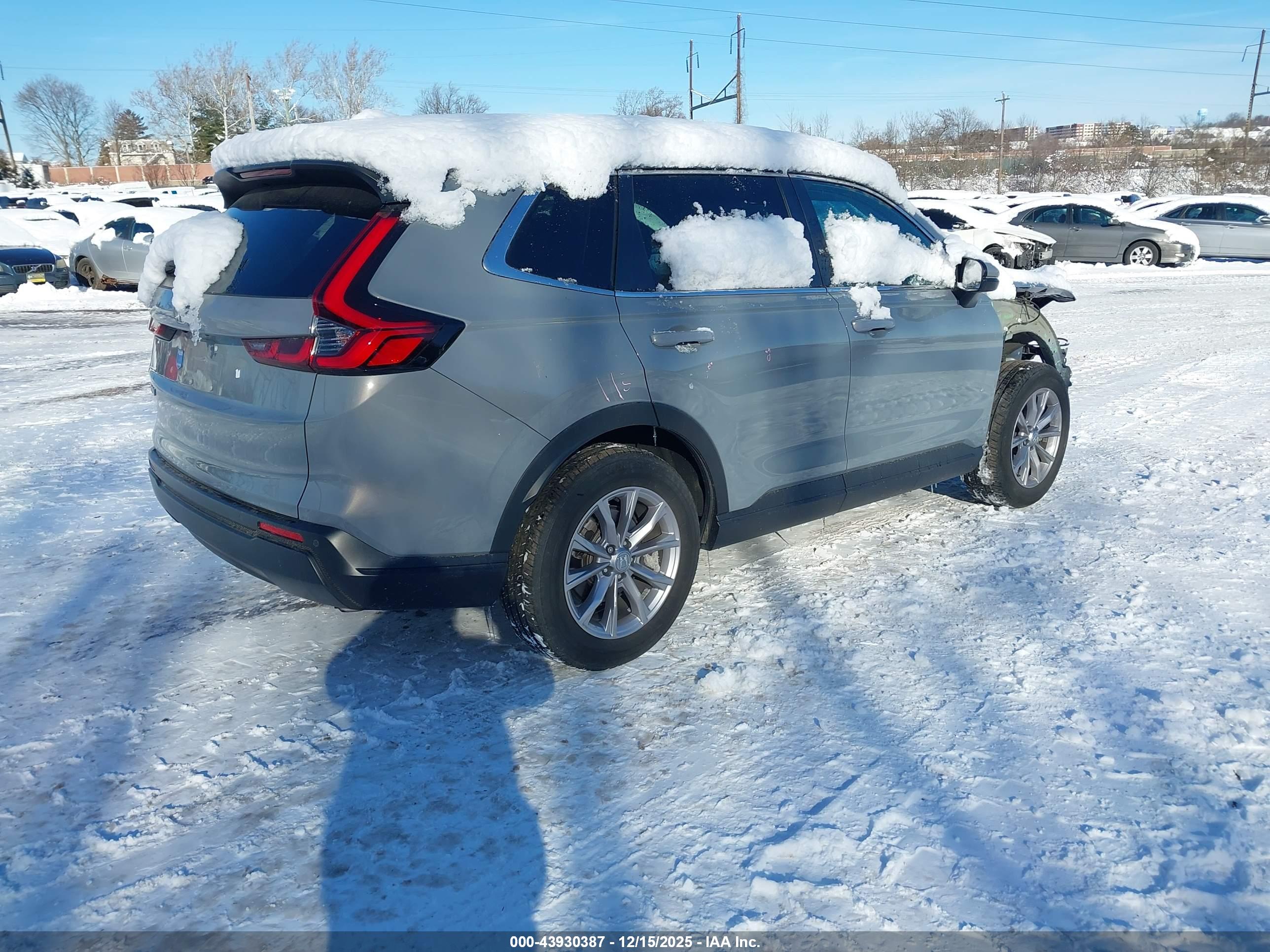 HONDA CR-V image 4