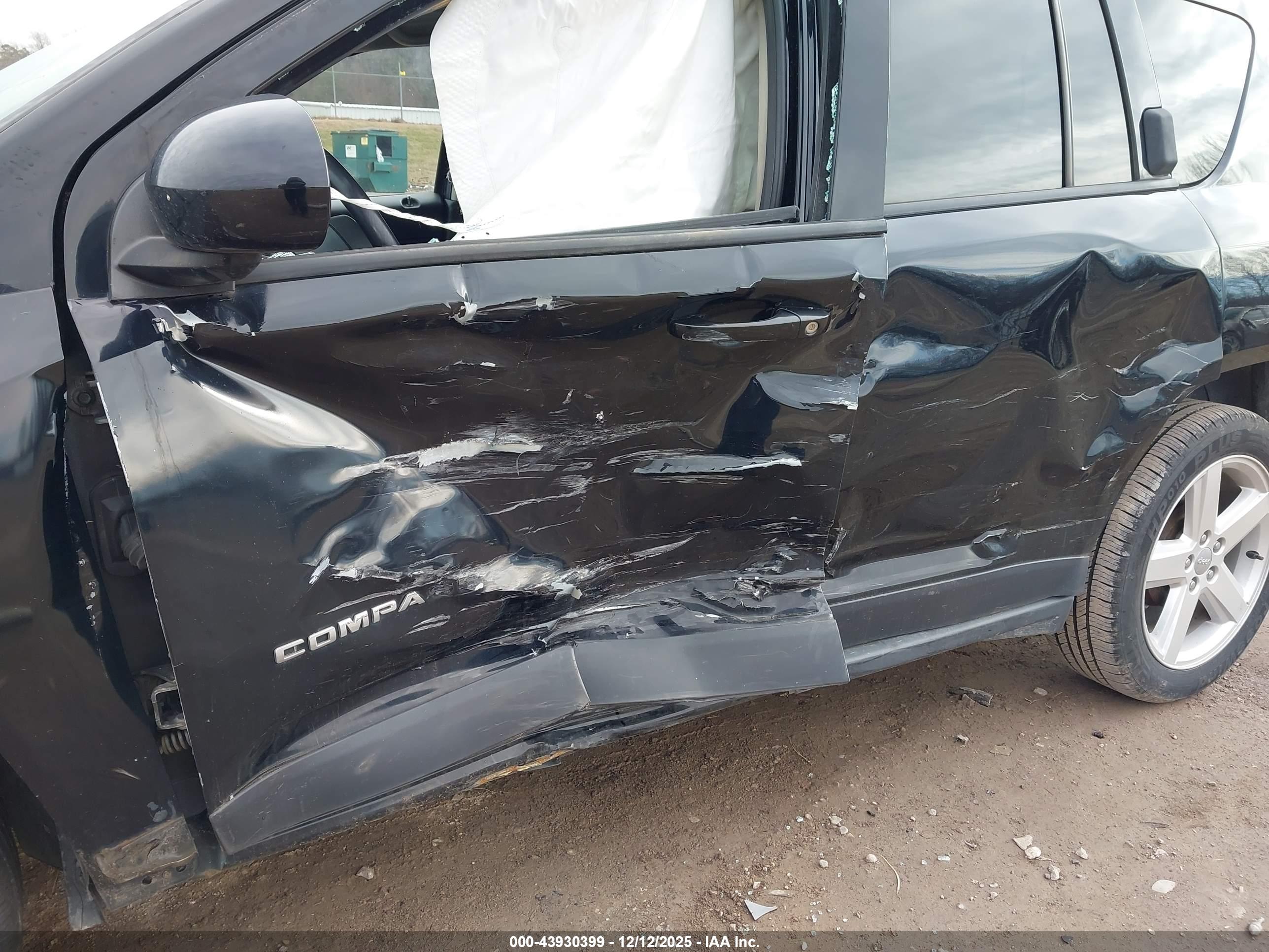 JEEP COMPASS image 6