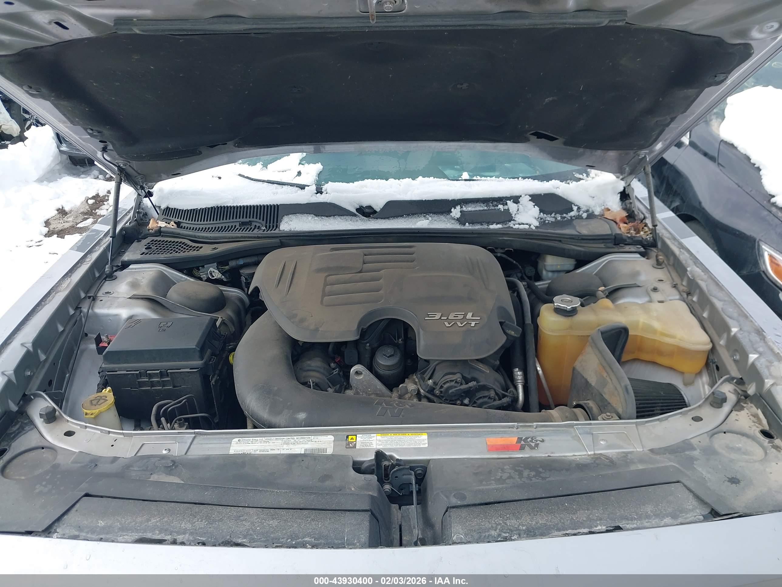 DODGE CHALLENGER image 10