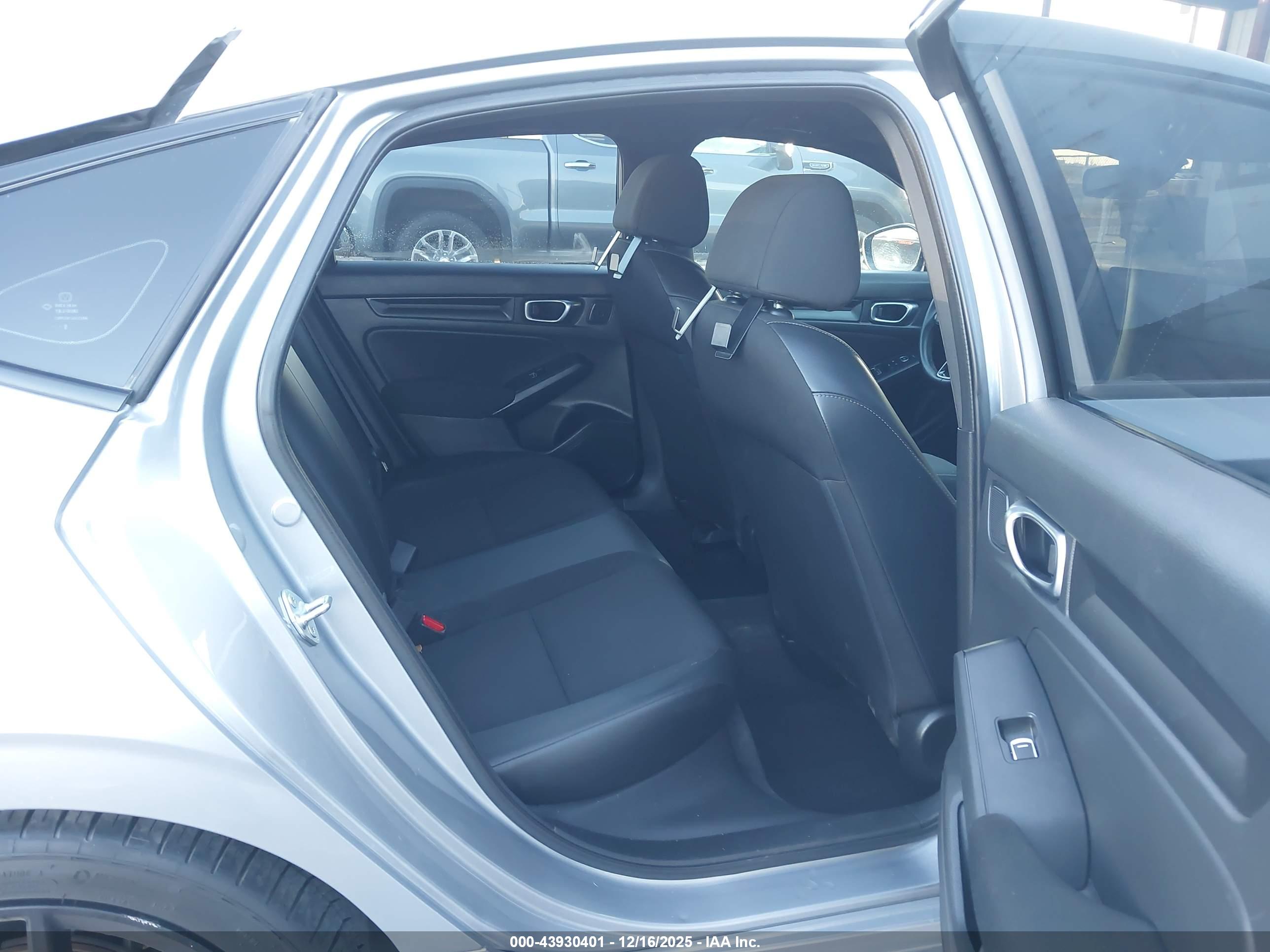 HONDA CIVIC image 8