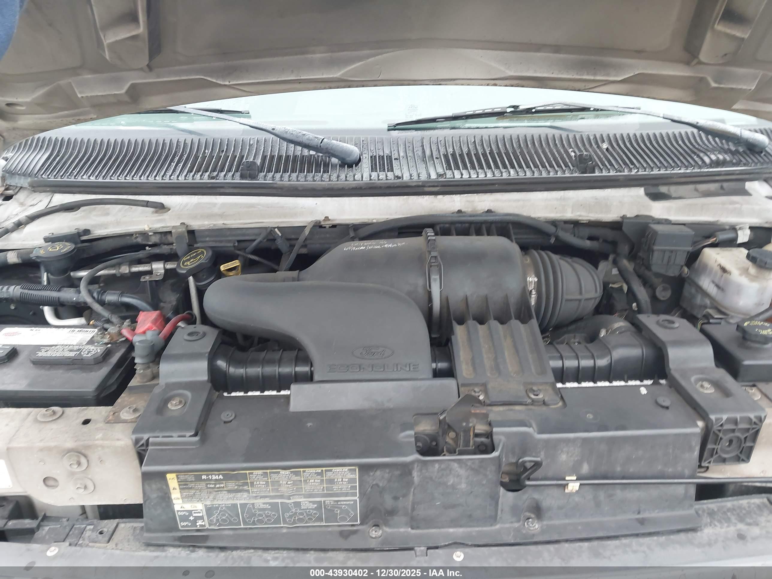 FORD E-250 image 10