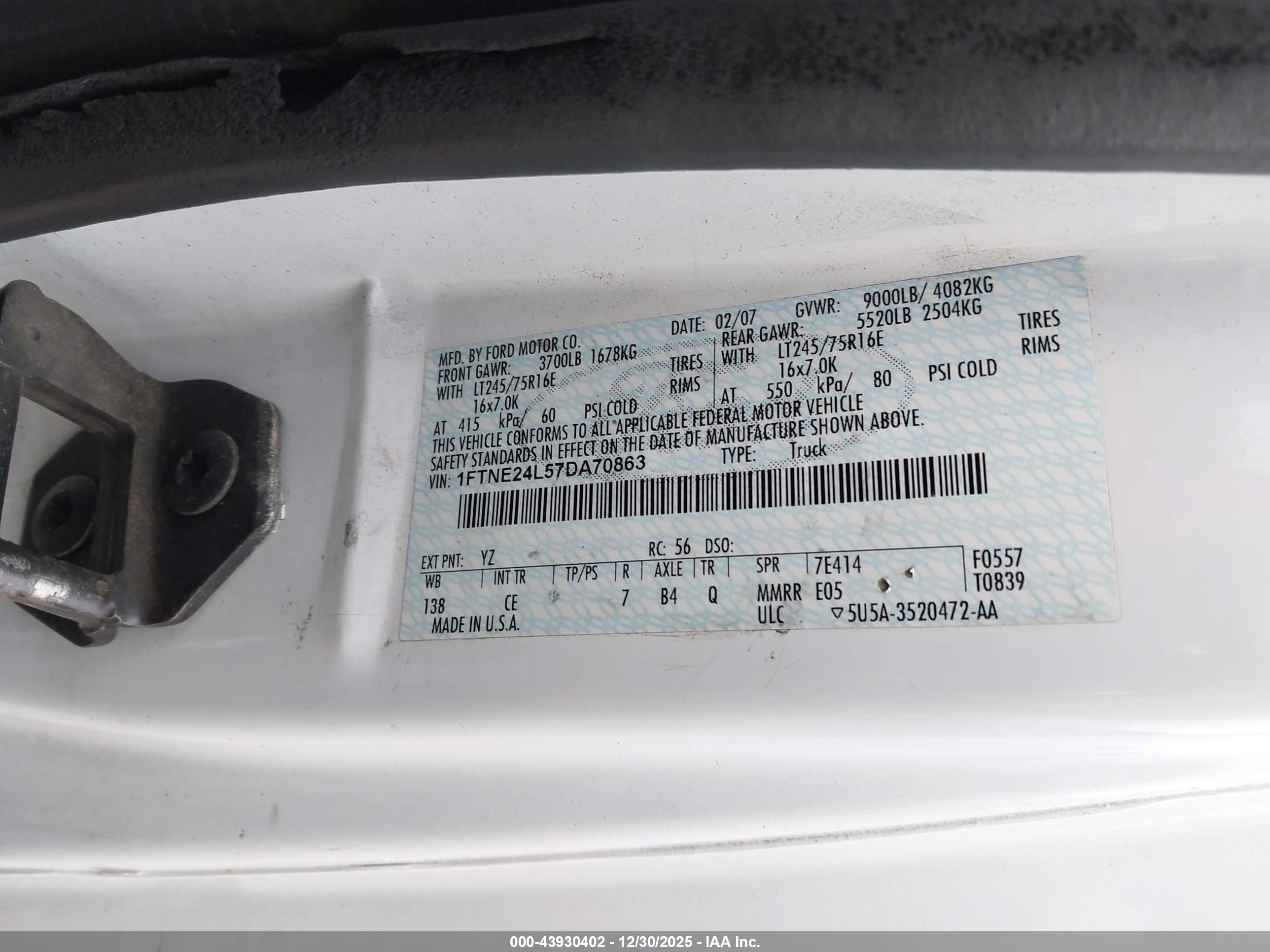 FORD E-250 image 9