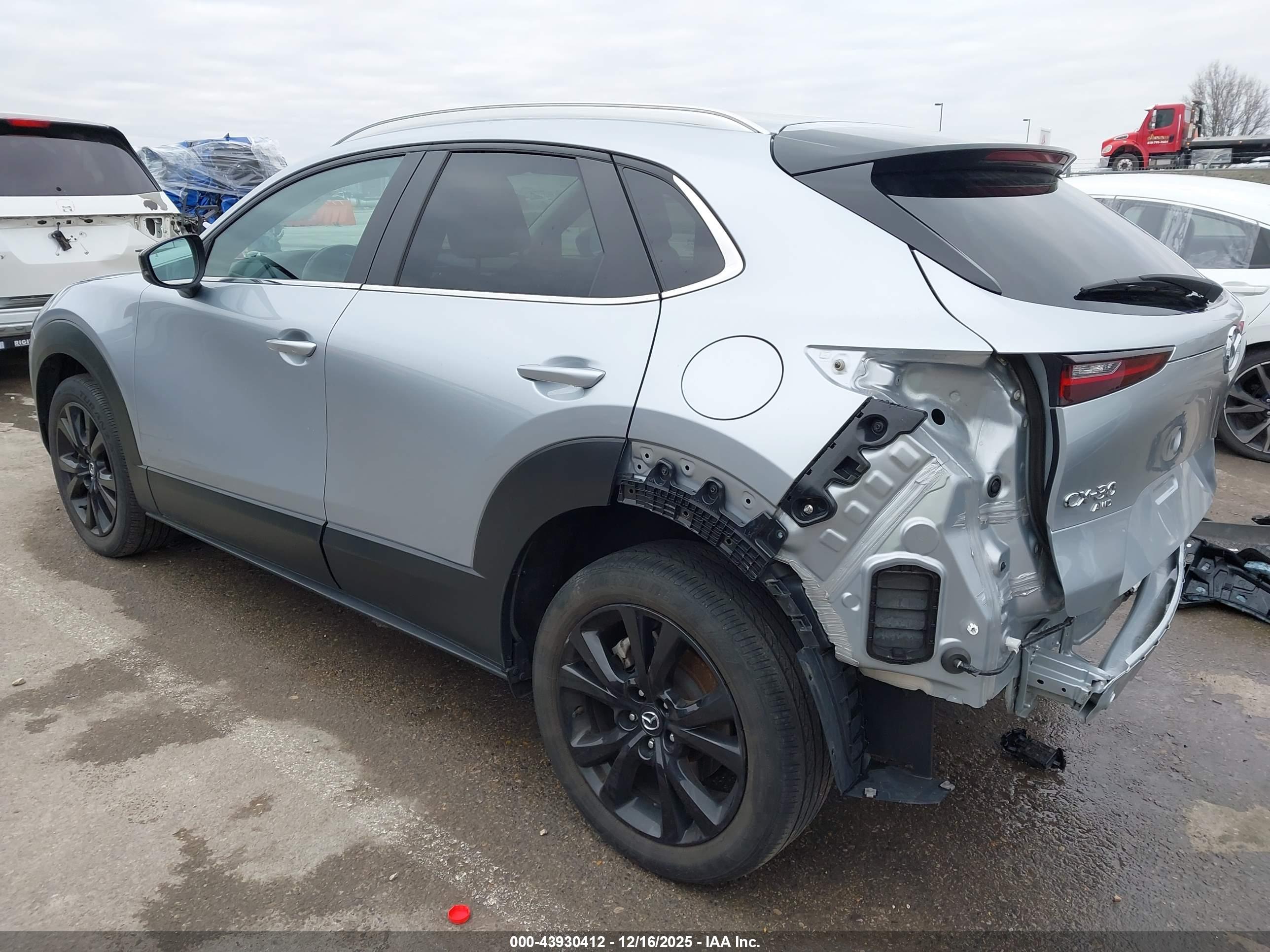MAZDA CX-30 image 3