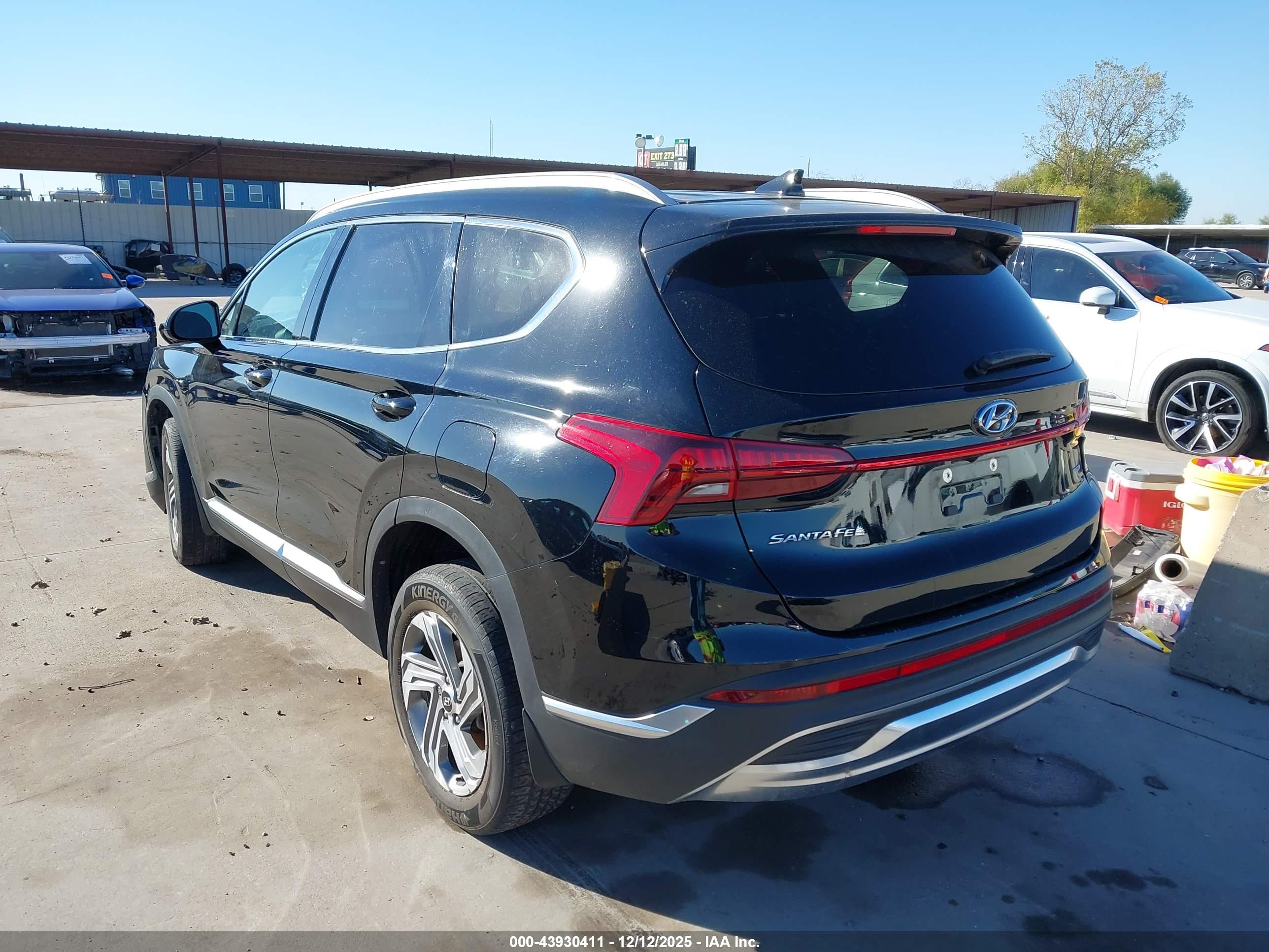 HYUNDAI SANTA image 3