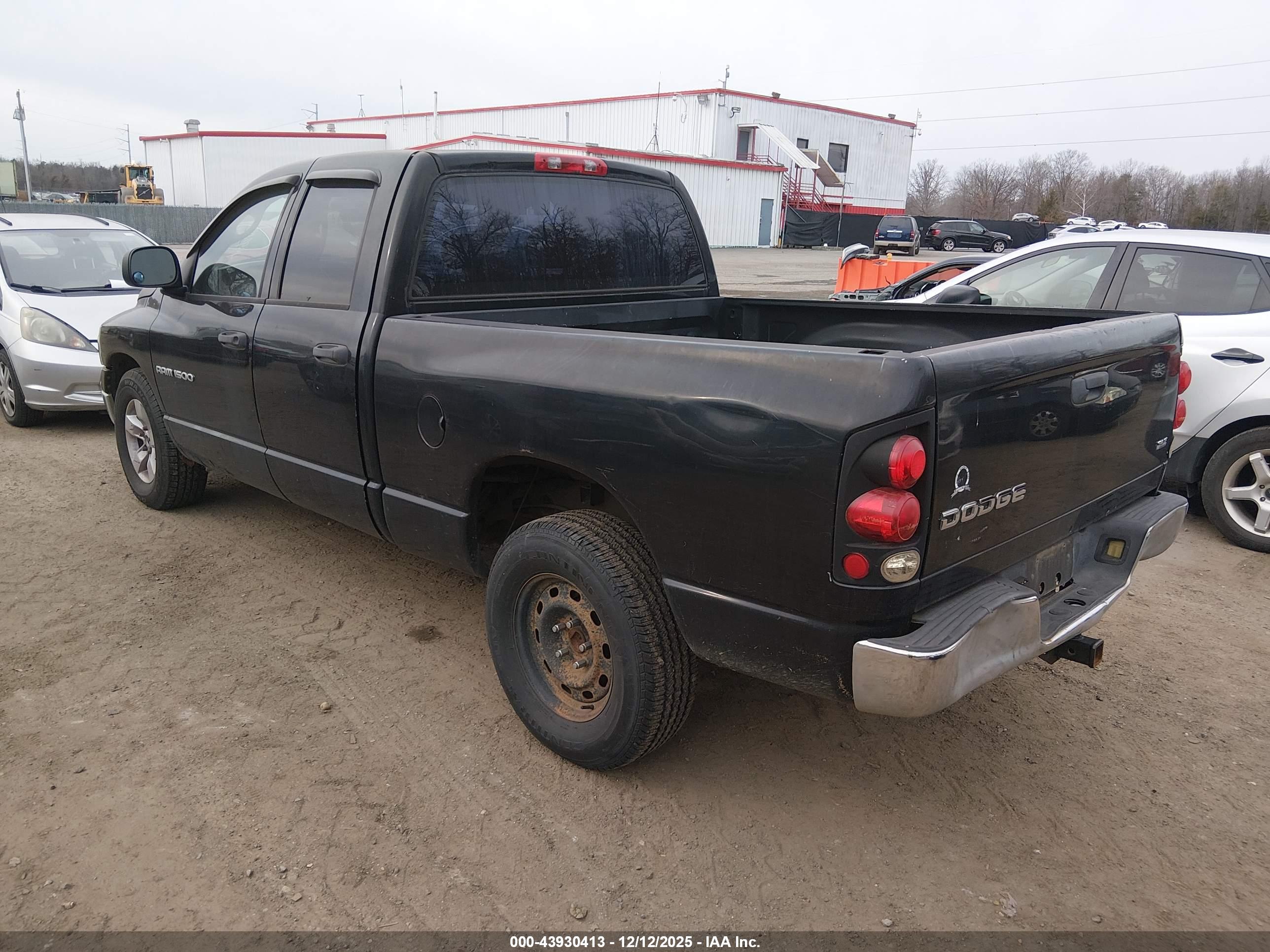 DODGE RAM image 3