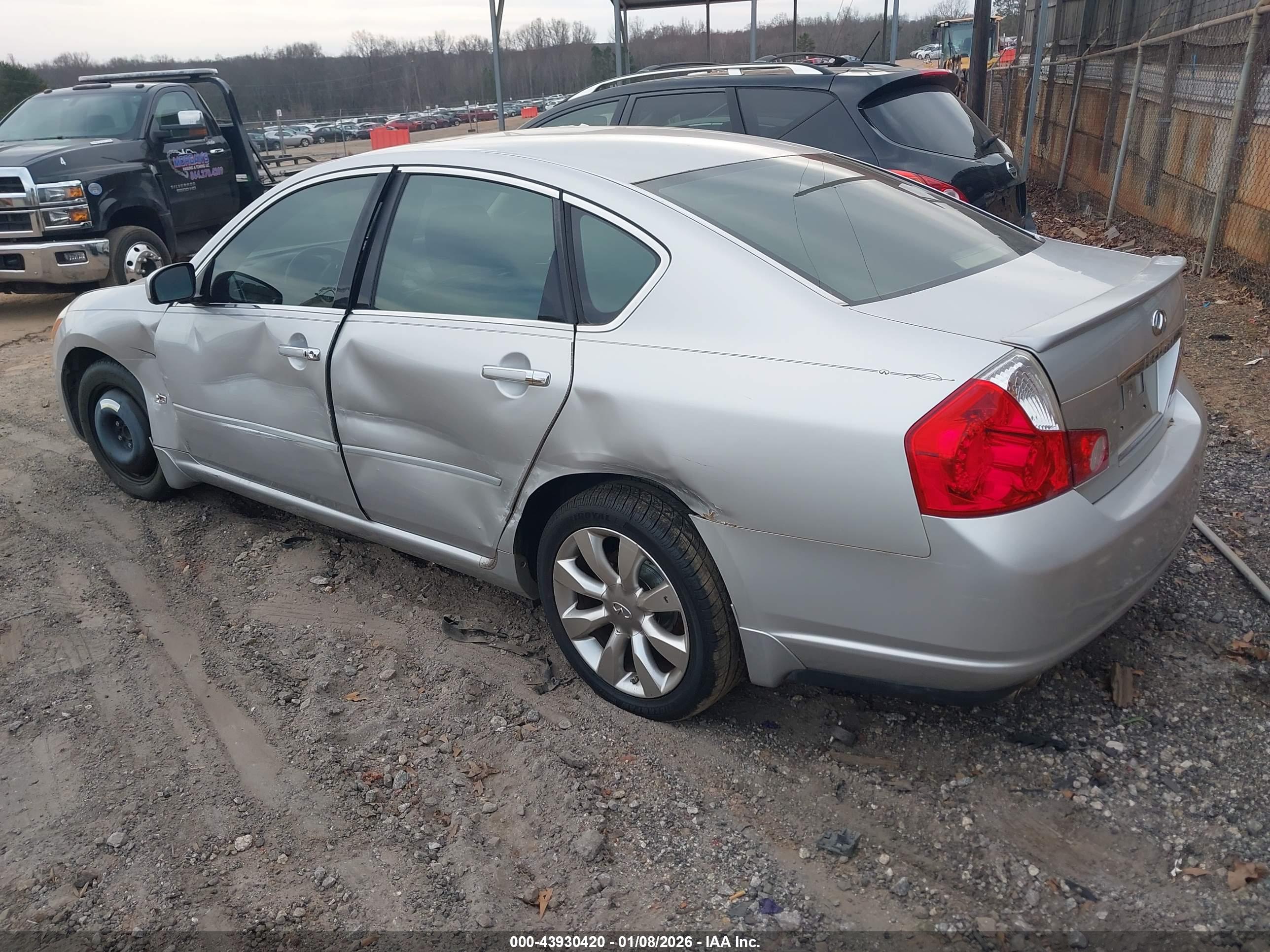 INFINITI M35 image 3
