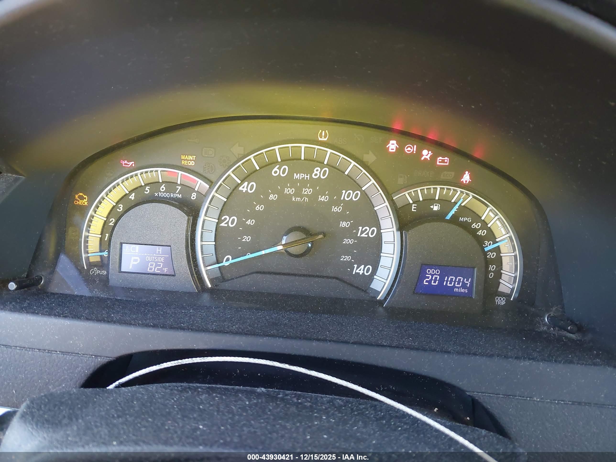 TOYOTA CAMRY image 7