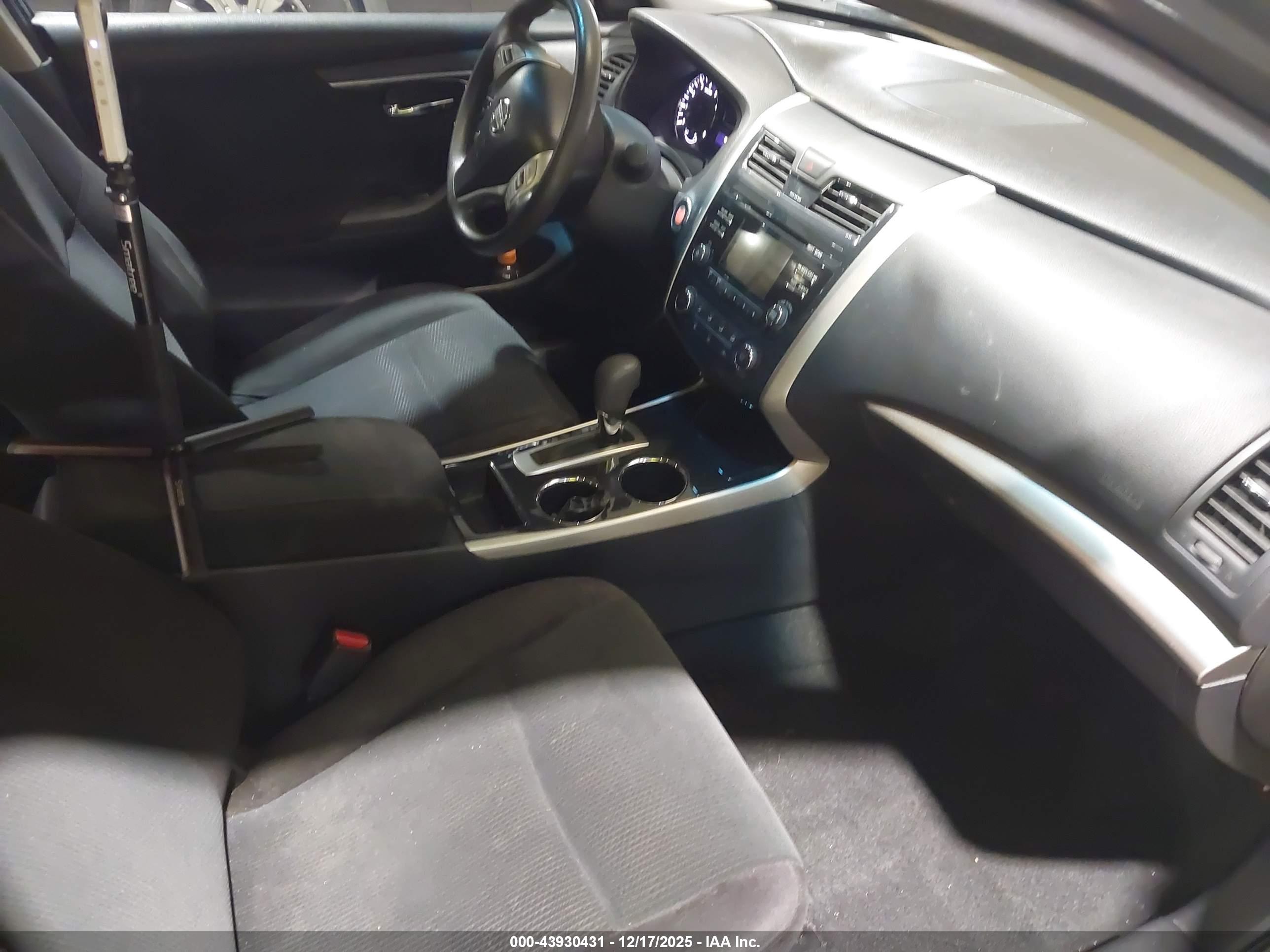 NISSAN ALTIMA image 5