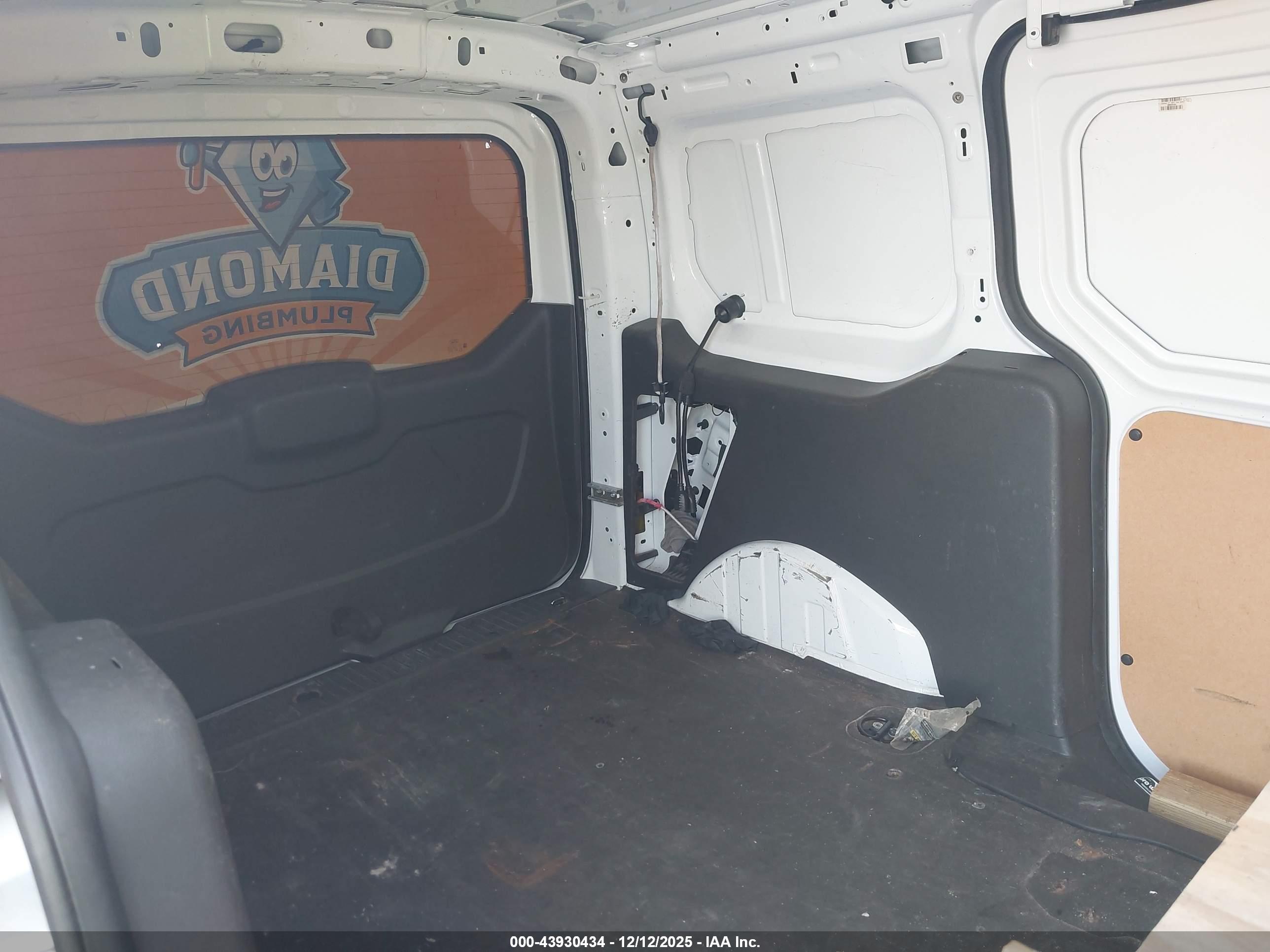 FORD TRANSIT image 8
