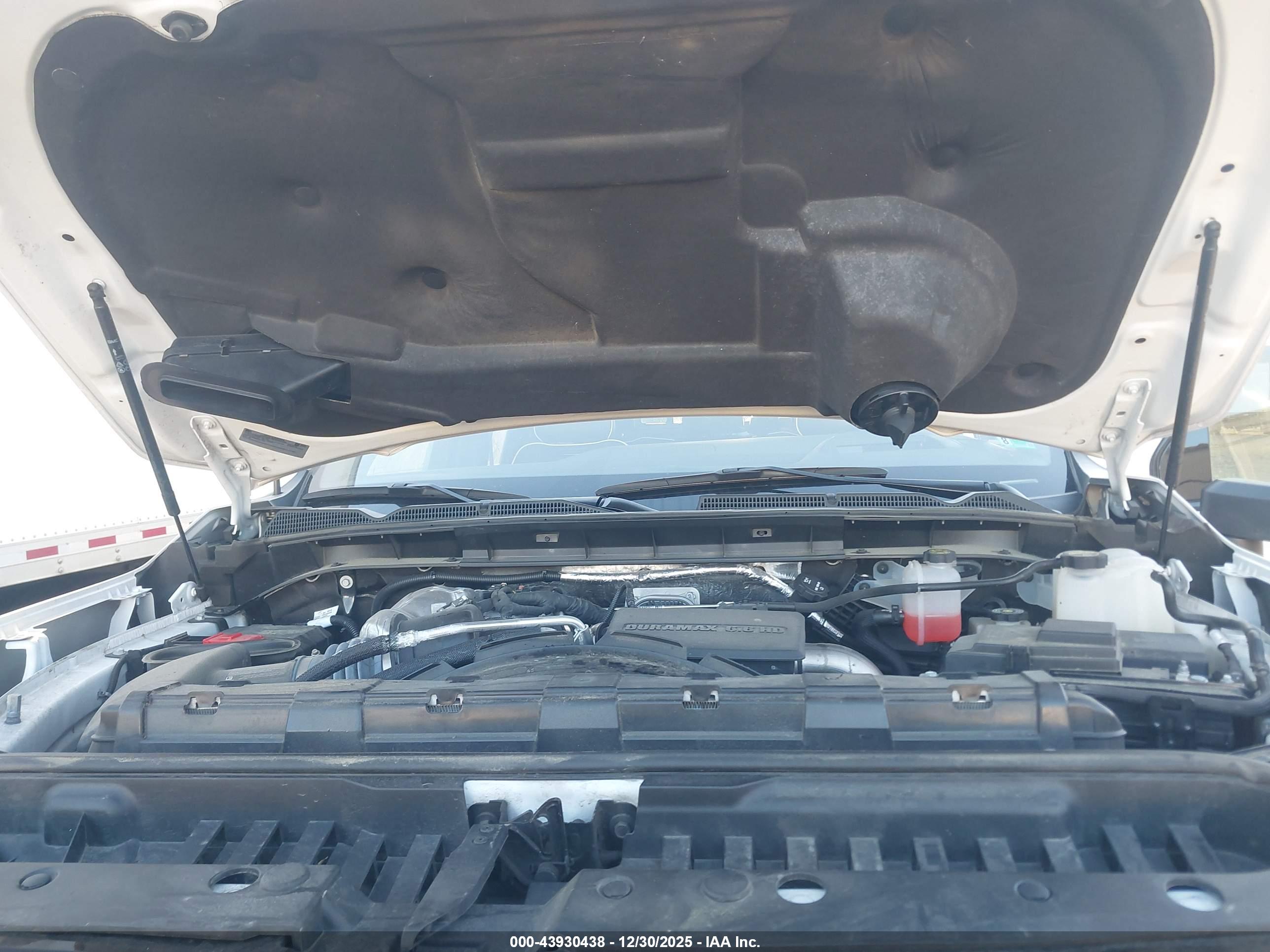 GMC SIERRA image 10