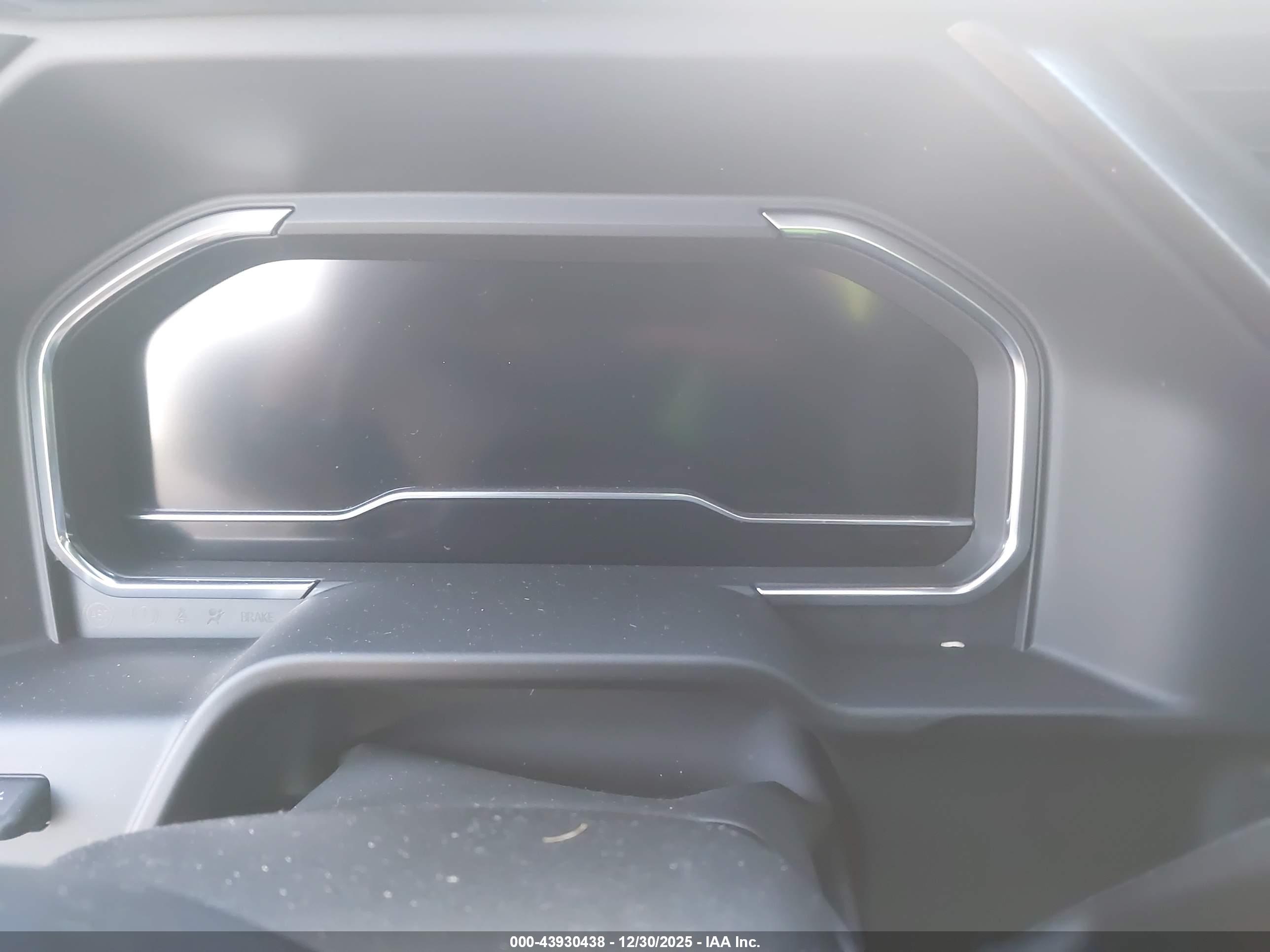 GMC SIERRA image 7