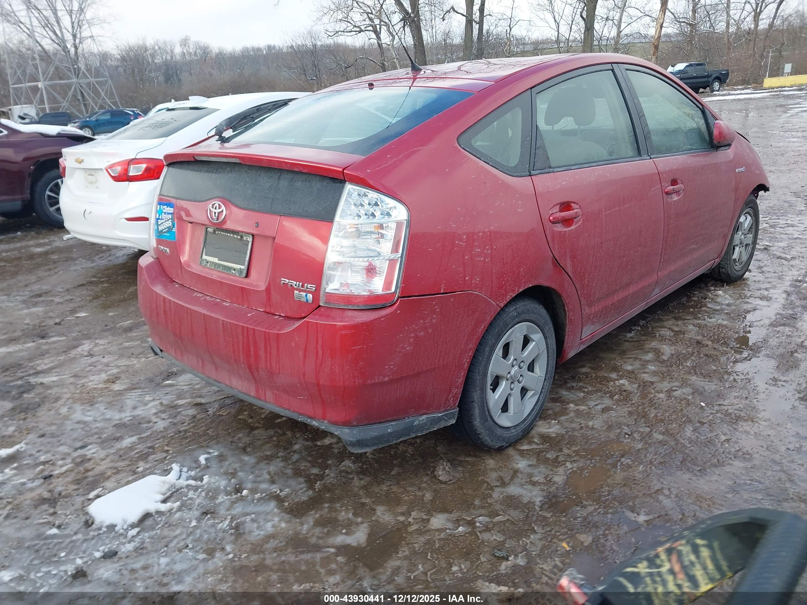 TOYOTA PRIUS image 4