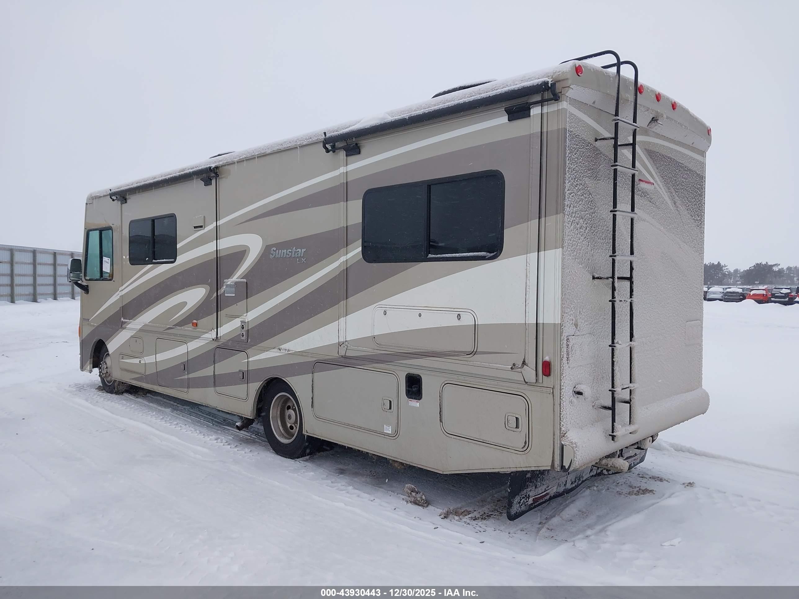 WINNEBAGO ITASCA image 3