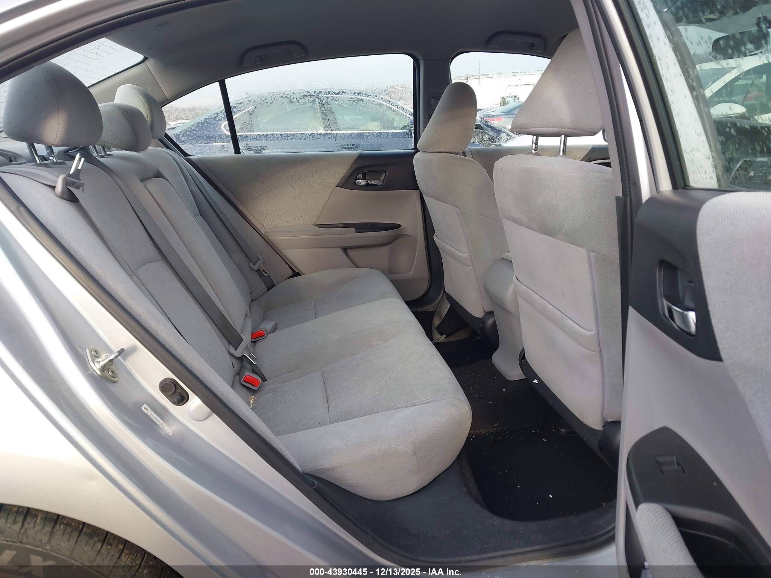 HONDA ACCORD image 8