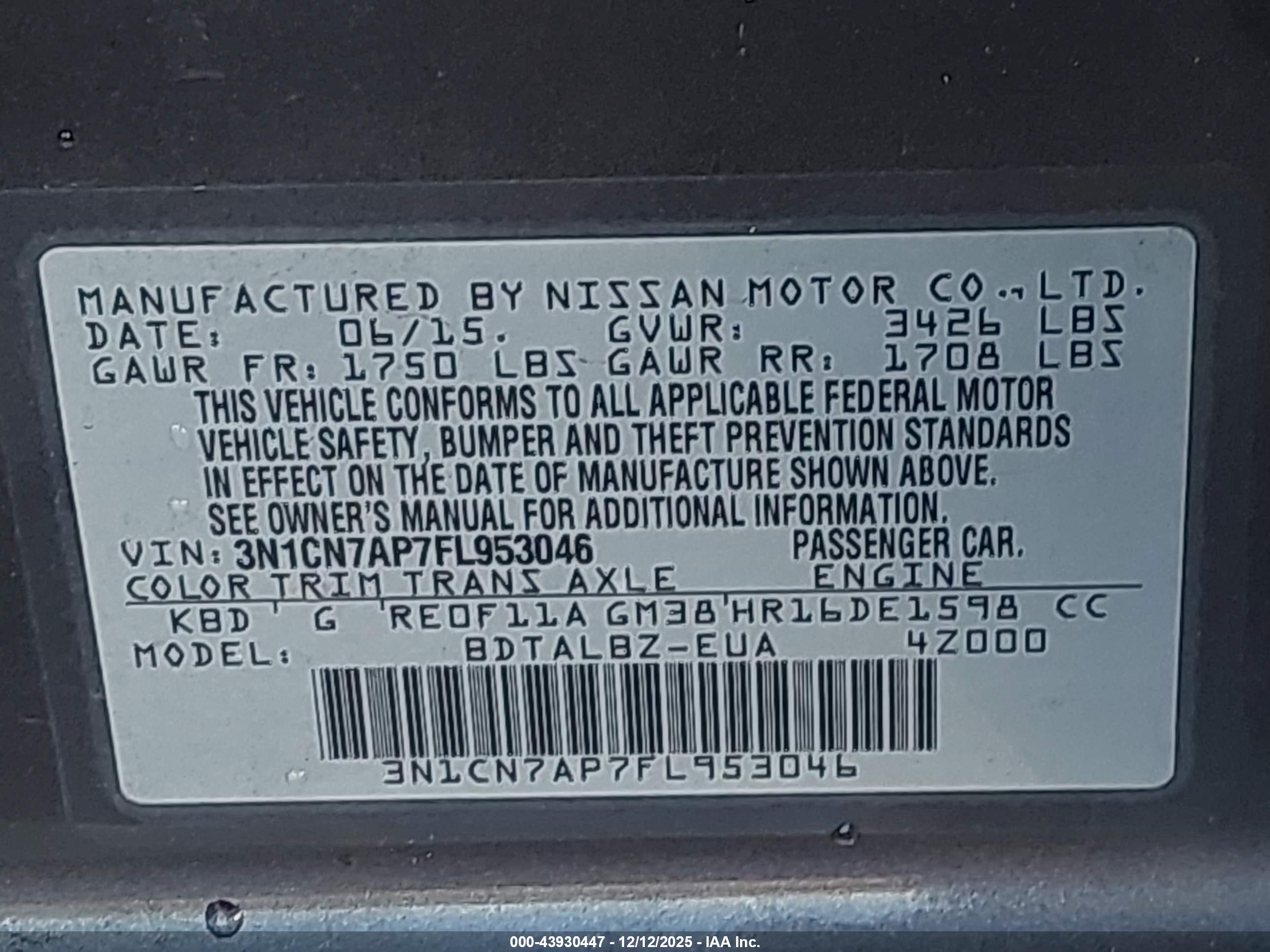 NISSAN VERSA image 9