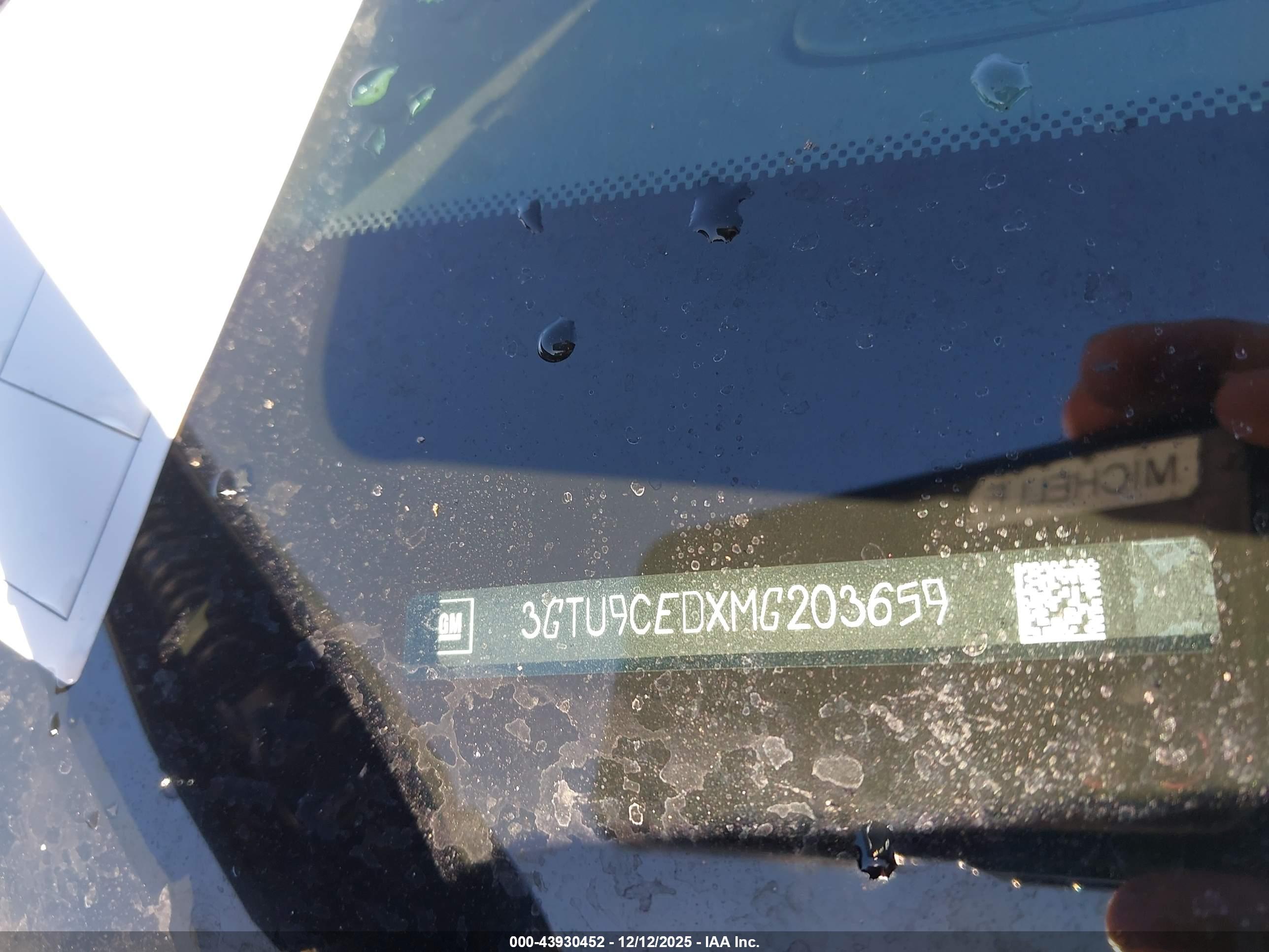 GMC SIERRA image 9