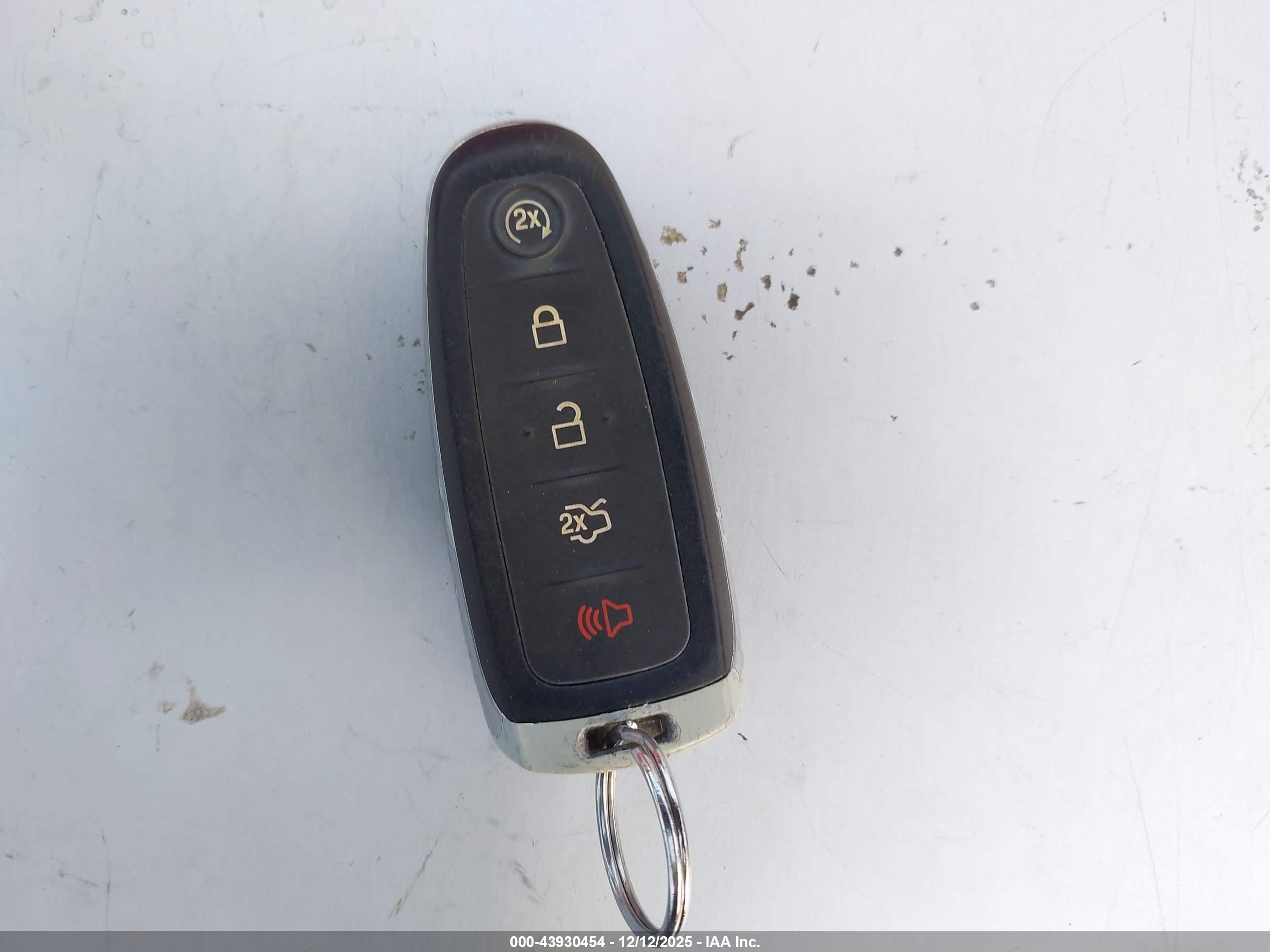 FORD EXPLORER image 11
