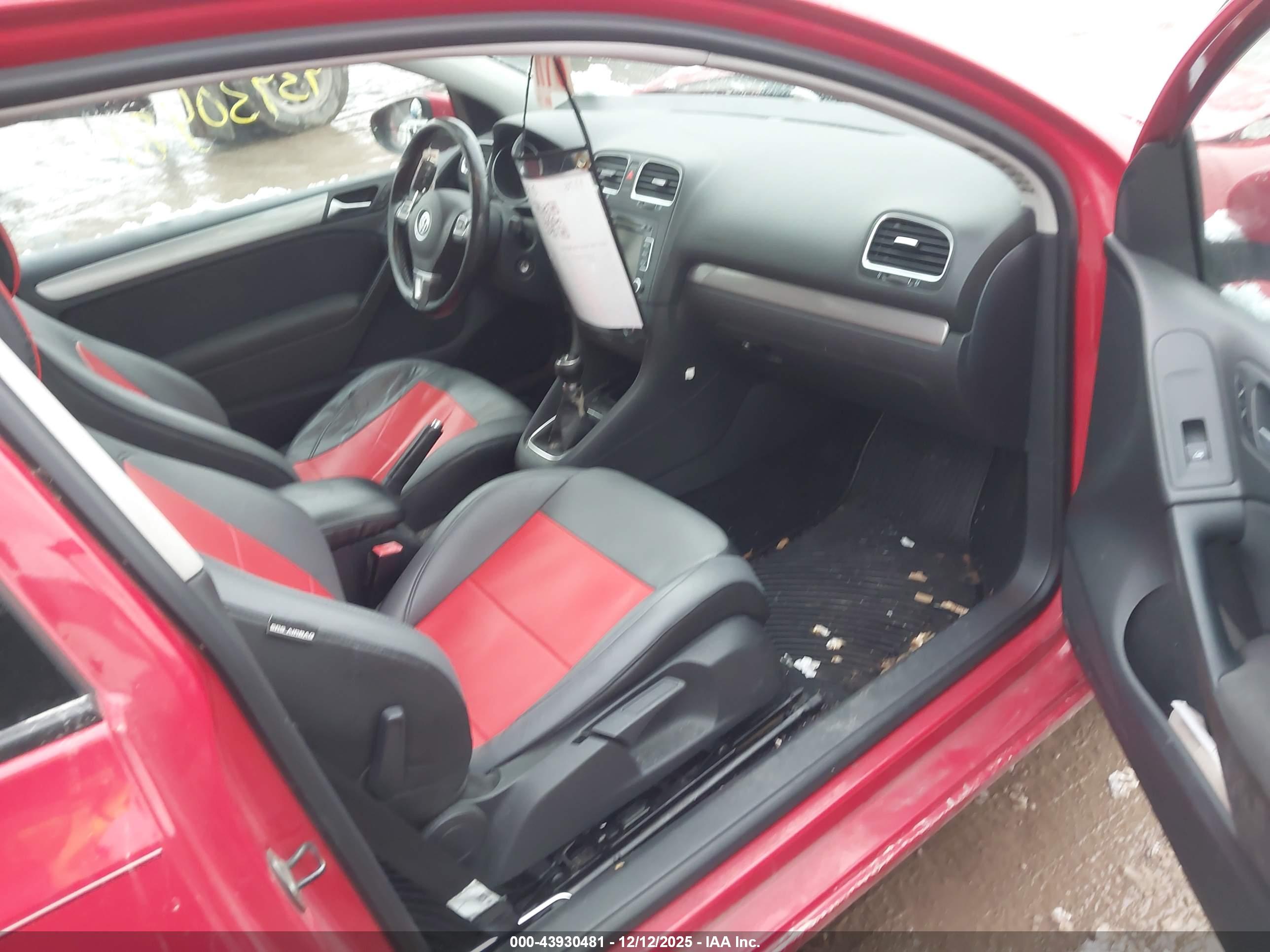 VOLKSWAGEN GOLF image 5