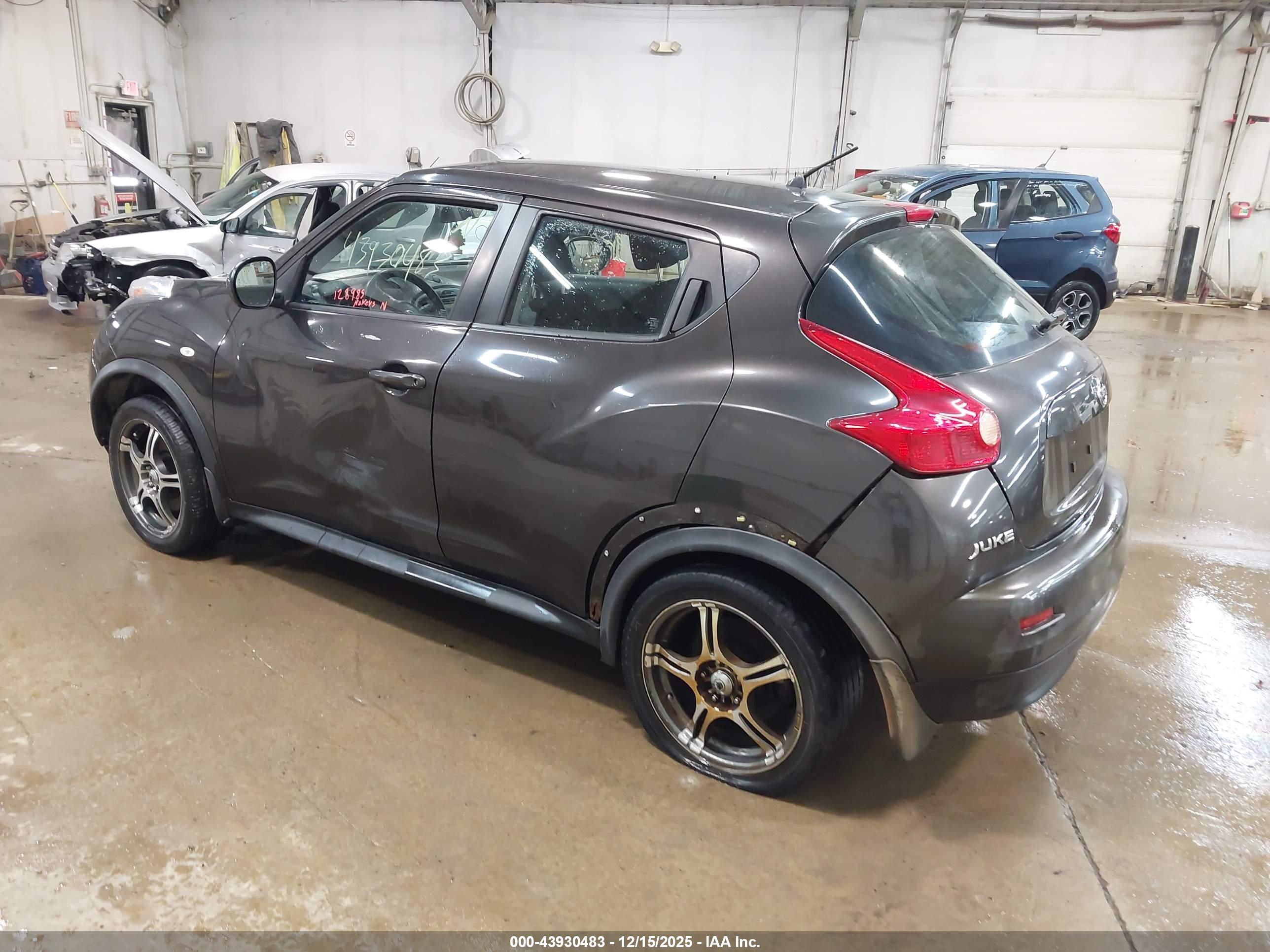 NISSAN JUKE image 3