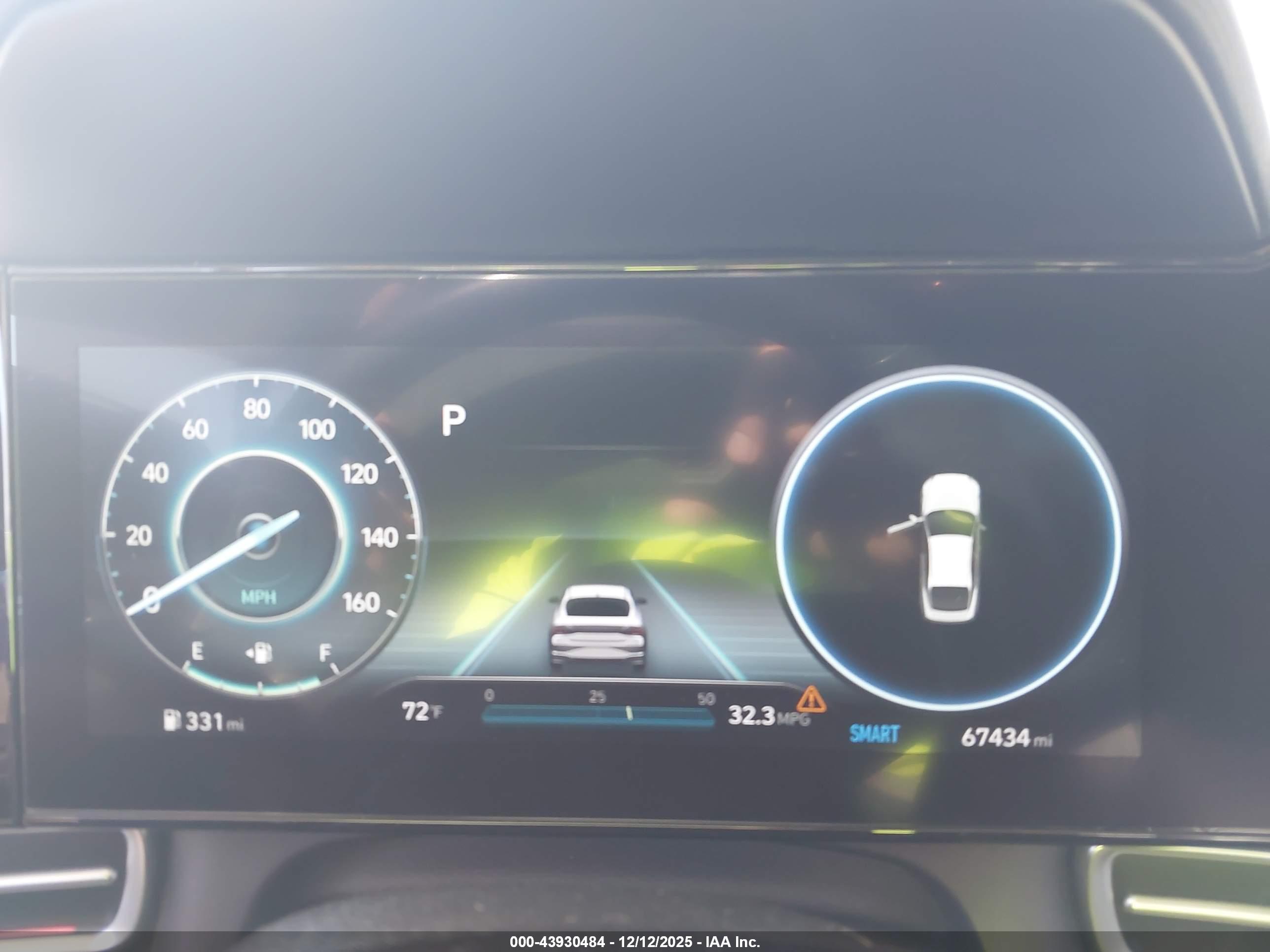 HYUNDAI ELANTRA image 7