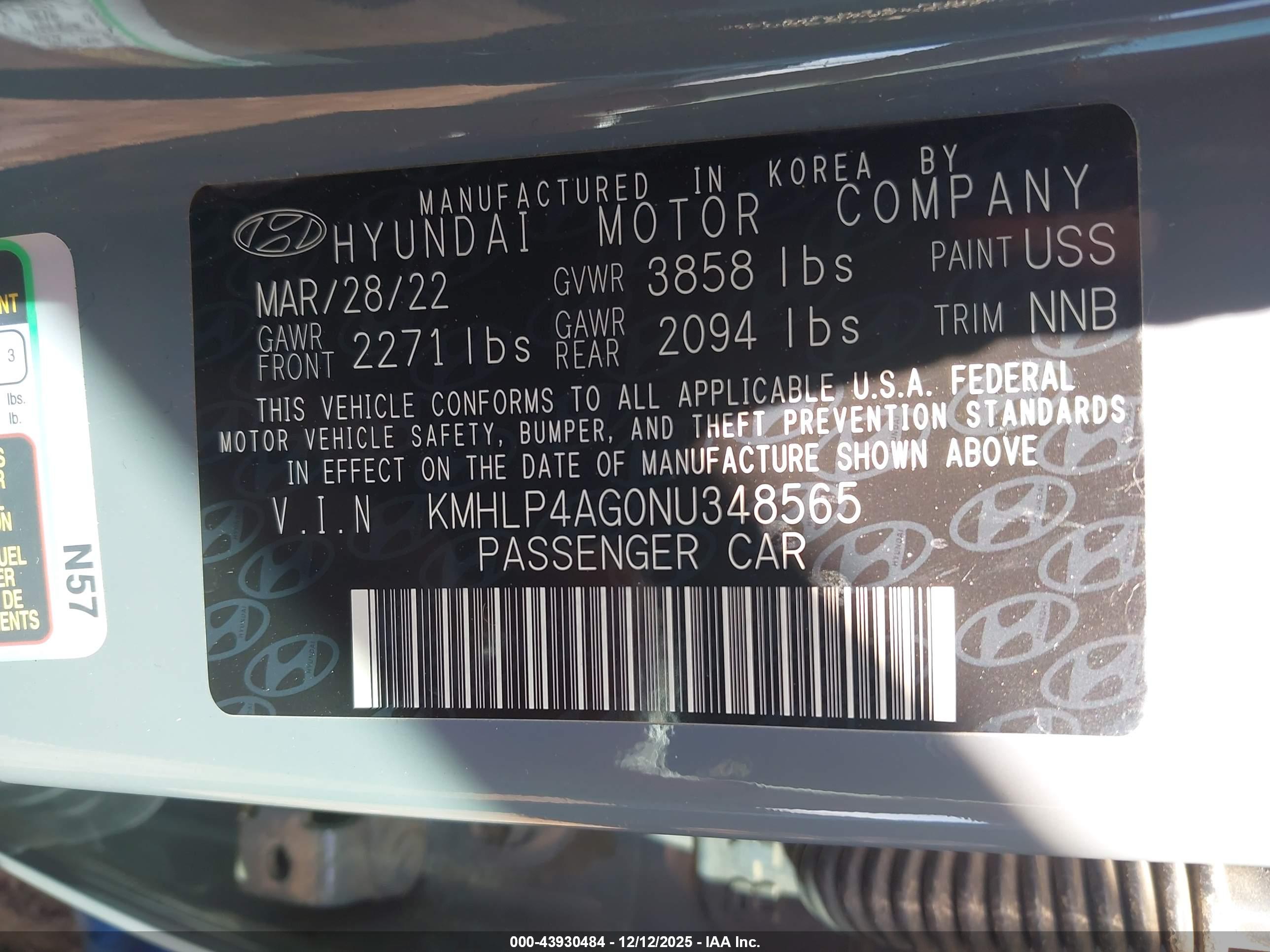 HYUNDAI ELANTRA image 9