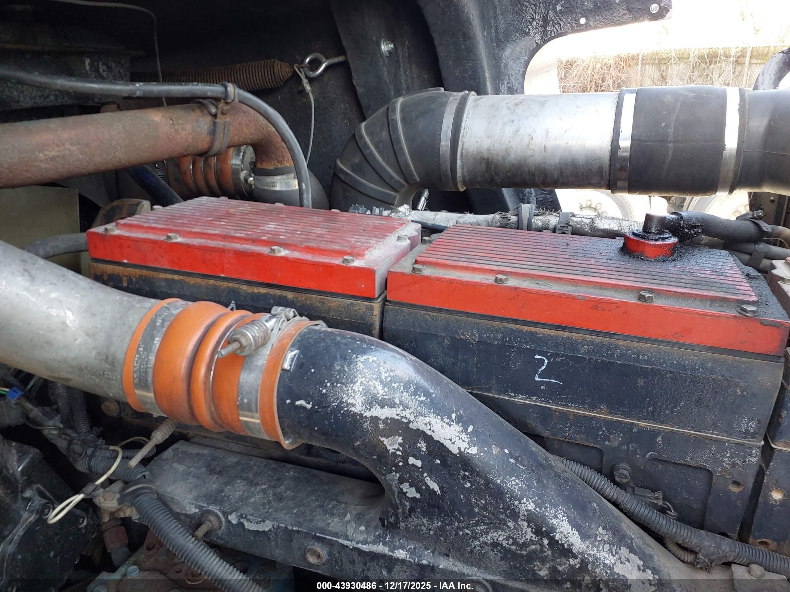 KENWORTH CONSTRUCTION image 10