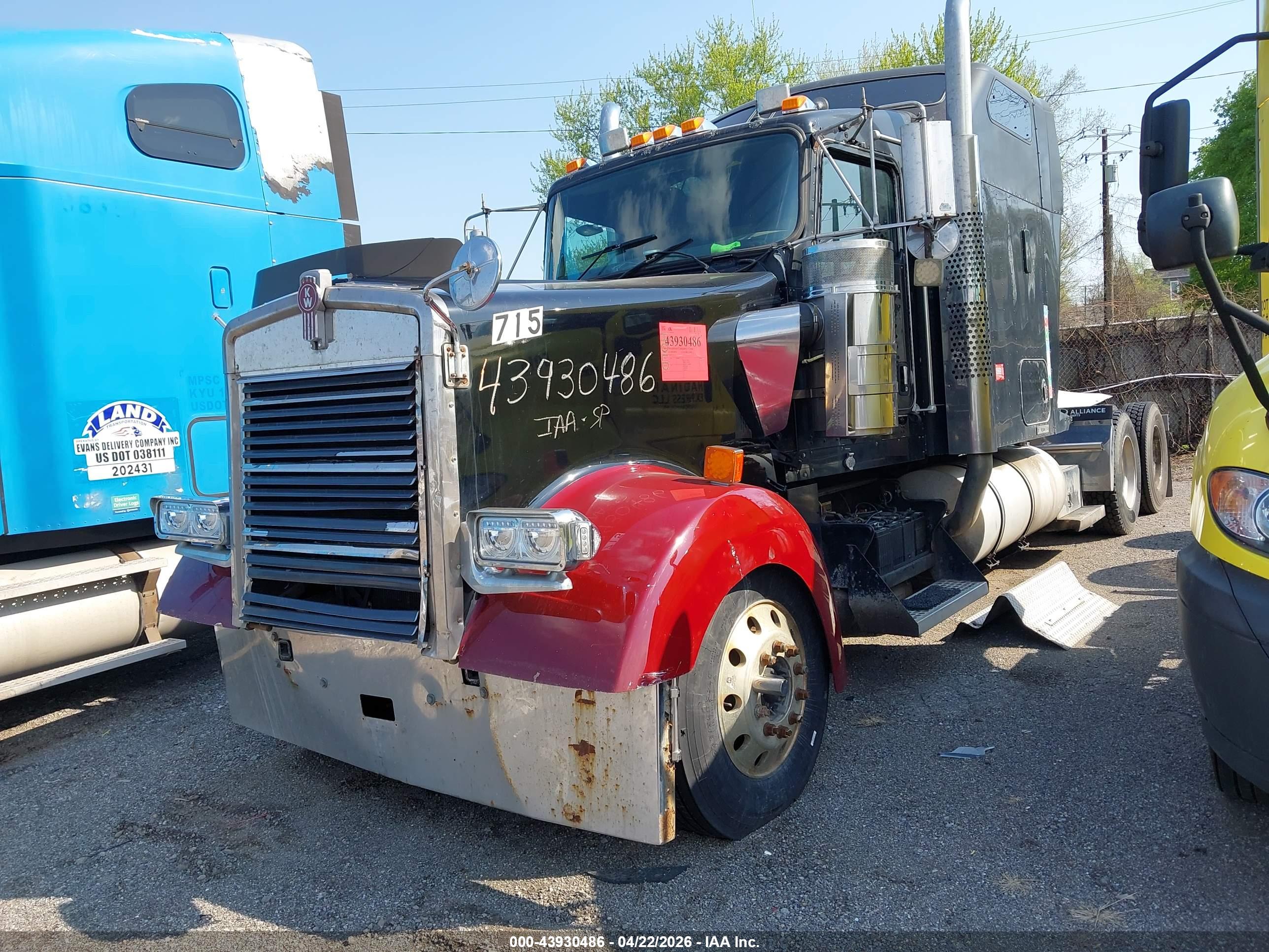 KENWORTH CONSTRUCTION image 2