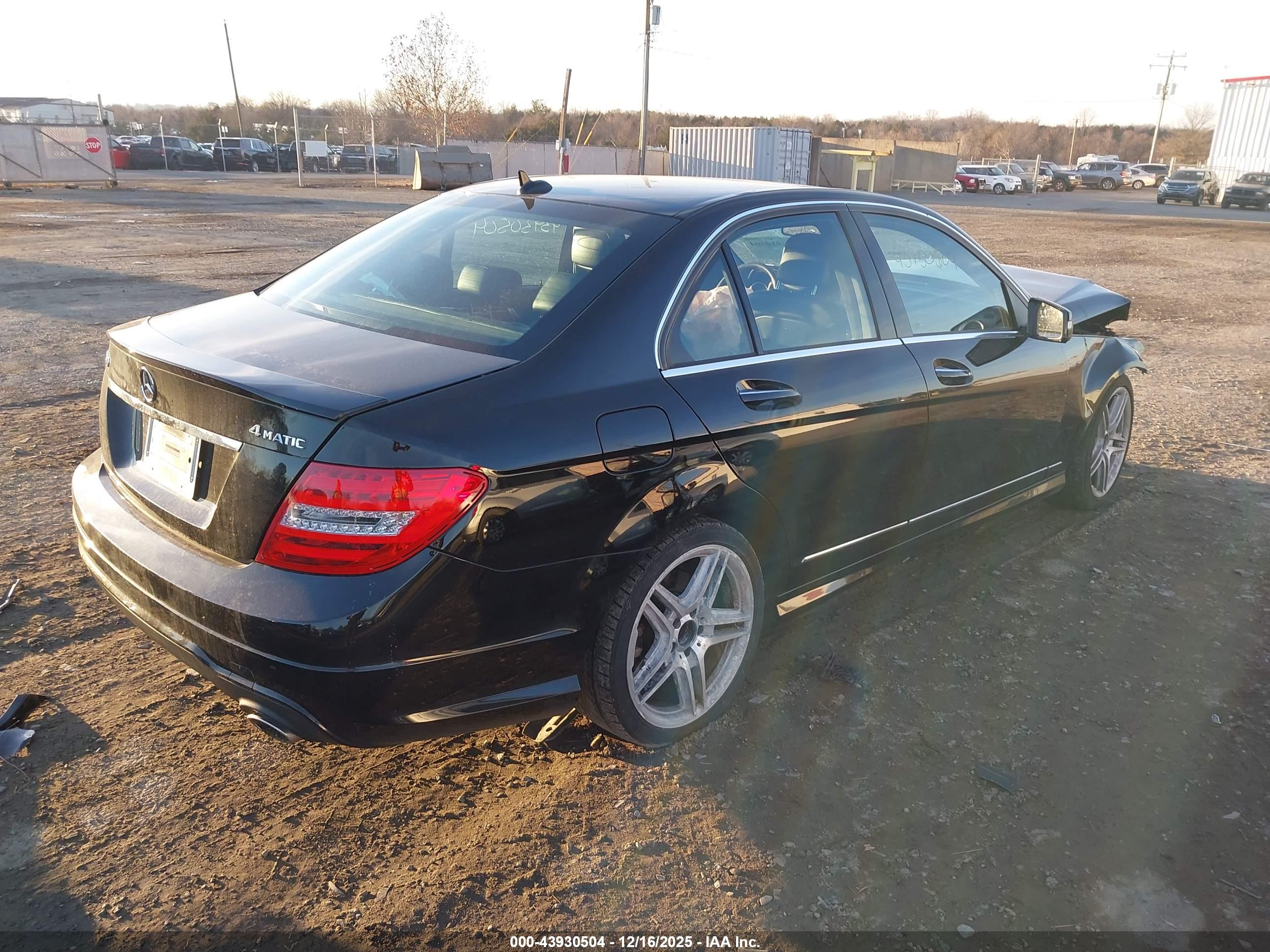 MERCEDES-BENZ C image 4