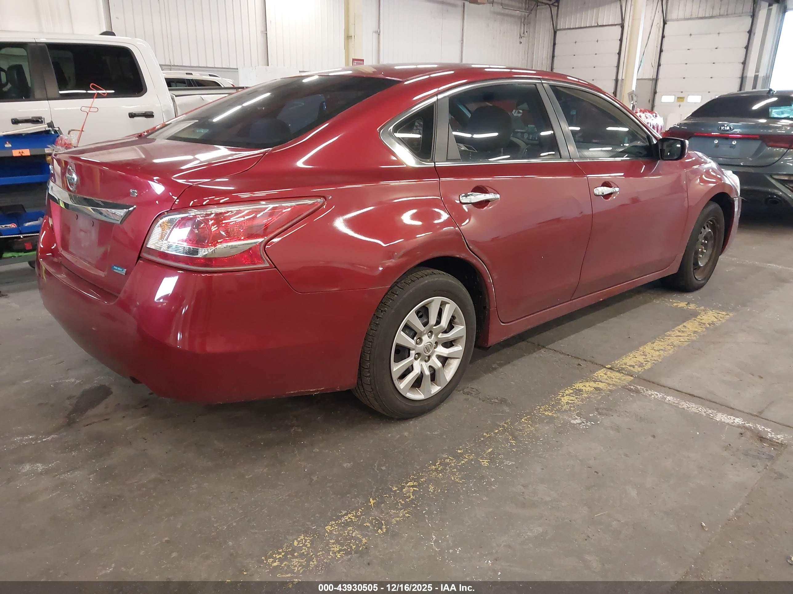 NISSAN ALTIMA image 4