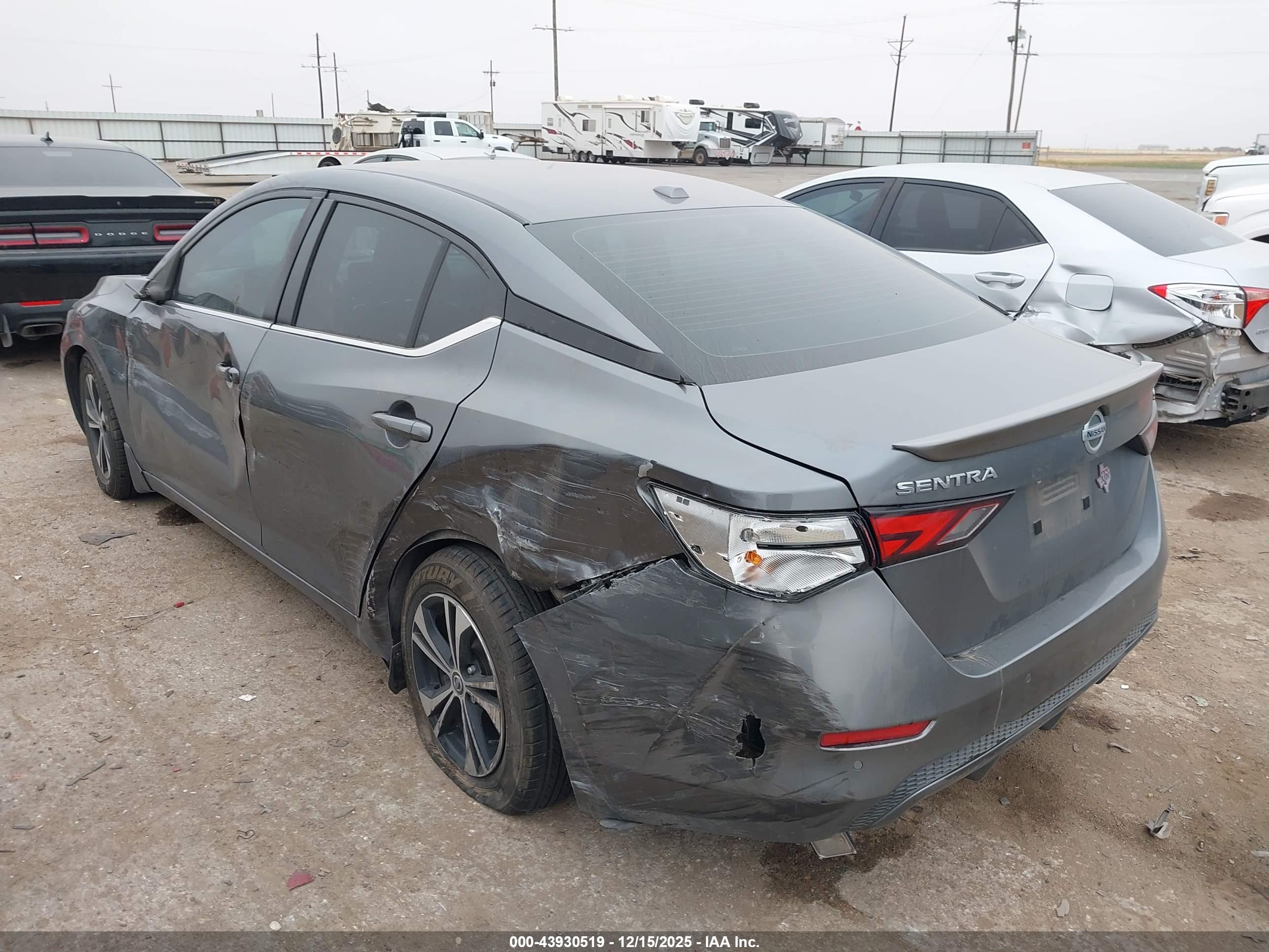 NISSAN SENTRA image 3