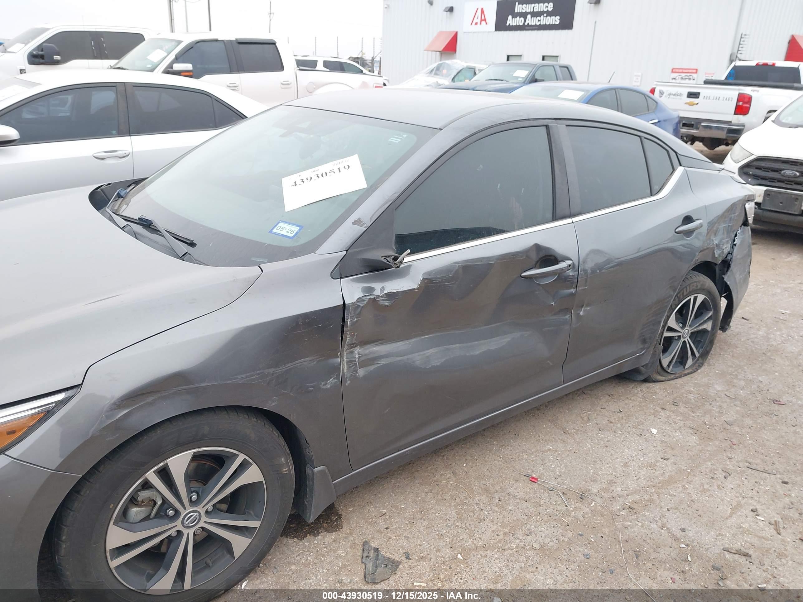 NISSAN SENTRA image 6