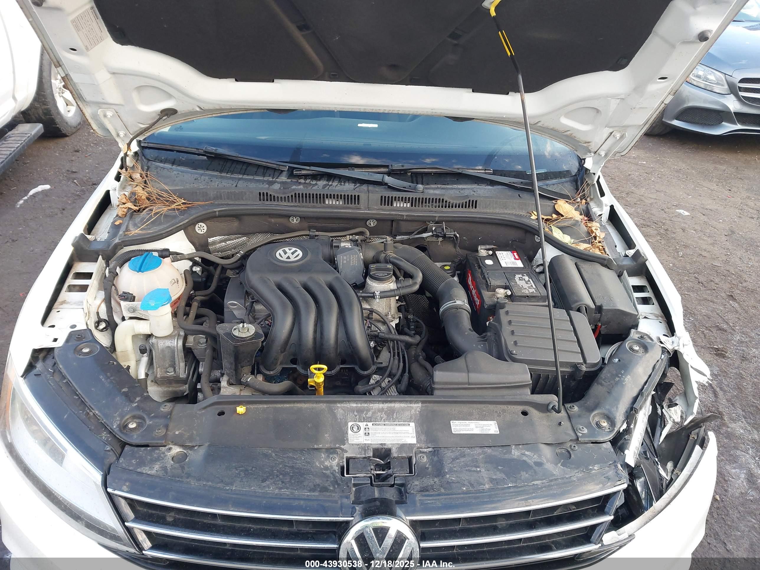 VOLKSWAGEN JETTA image 10