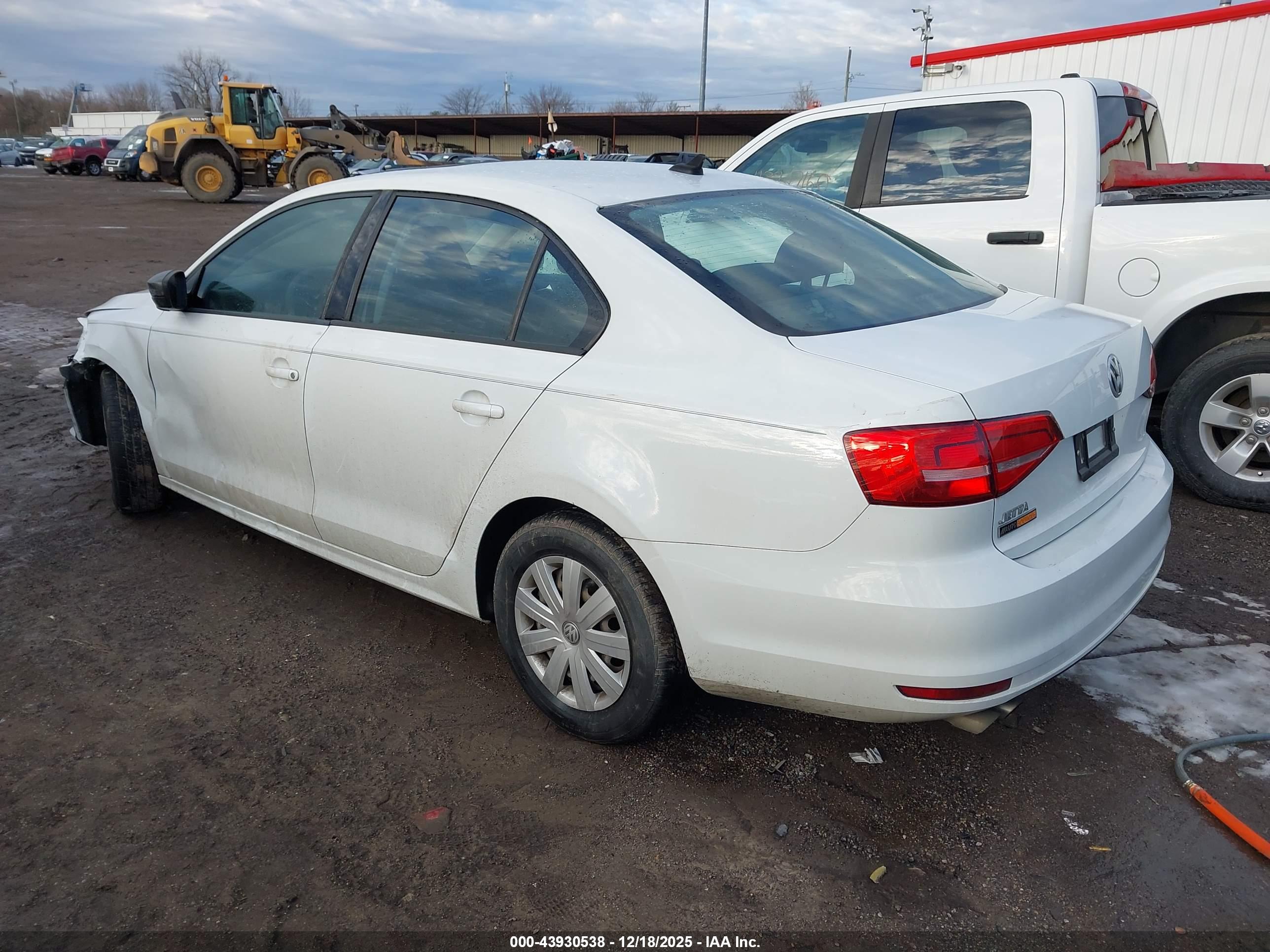 VOLKSWAGEN JETTA image 3
